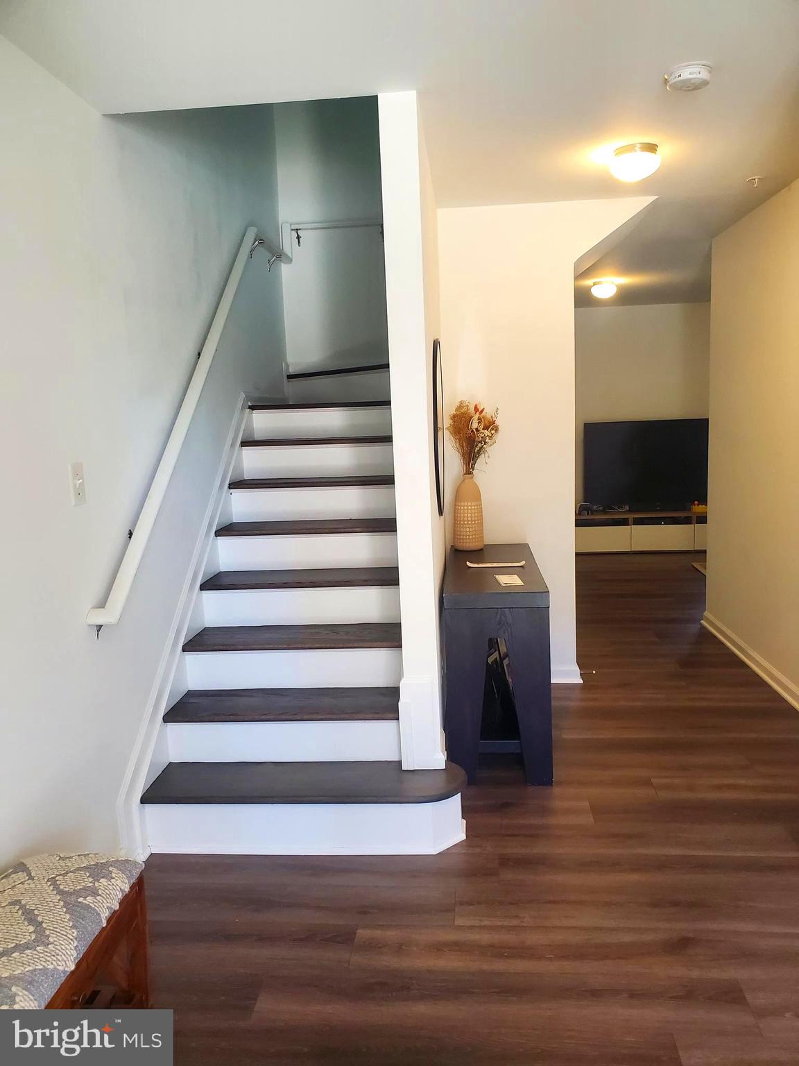 FAIRWAY VILLAGE TOWNS - Residential