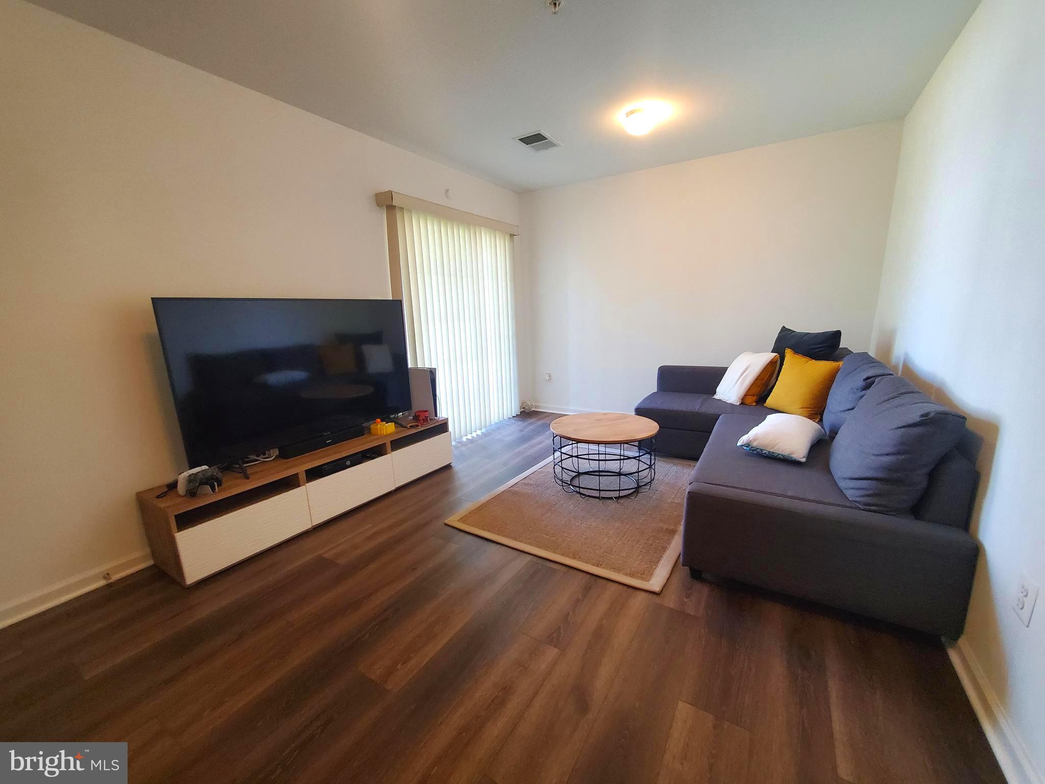 FAIRWAY VILLAGE TOWNS - Residential