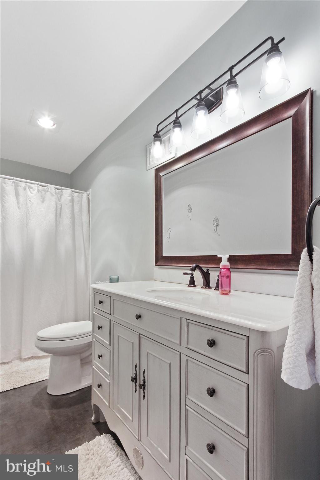 WEST MANCHESTER TWP - Residential