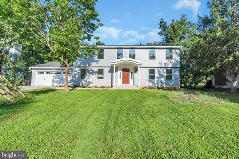 2296 ARCHDALE ROAD RESTON VA 20191