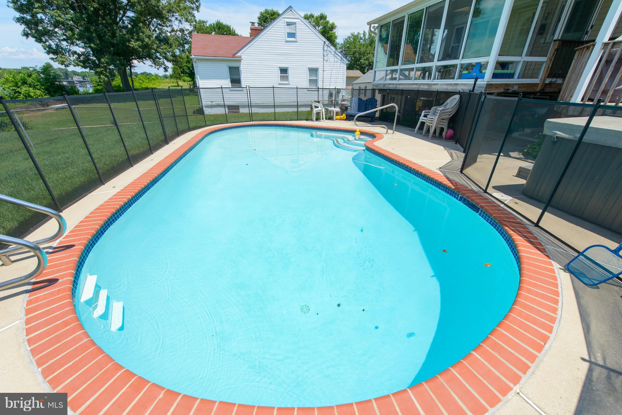 SUNSET BEACH - Residential