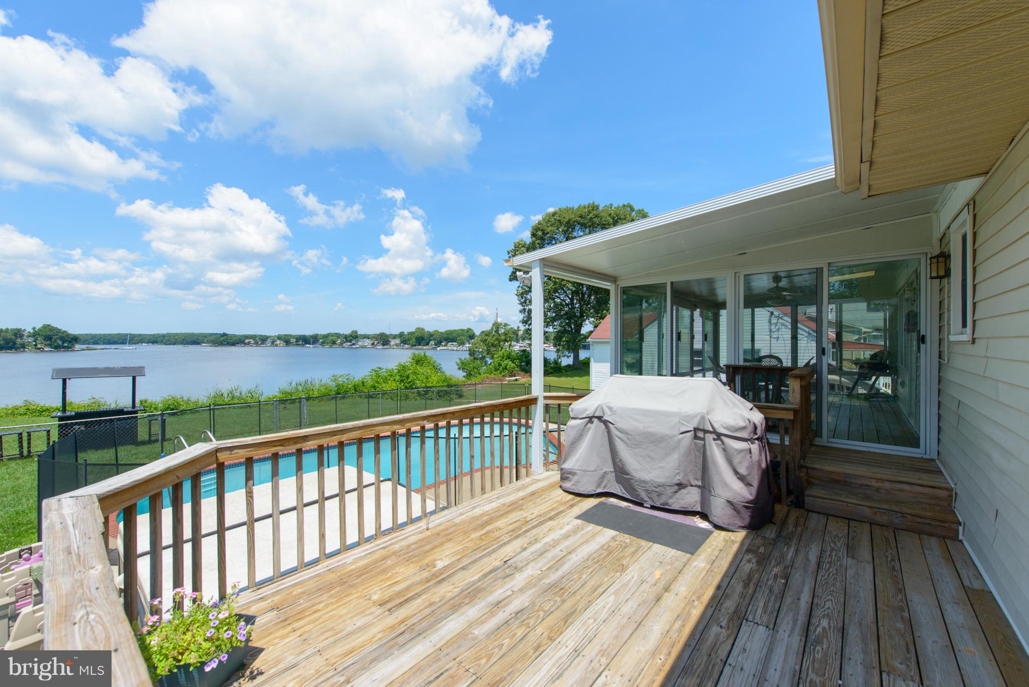 SUNSET BEACH - Residential