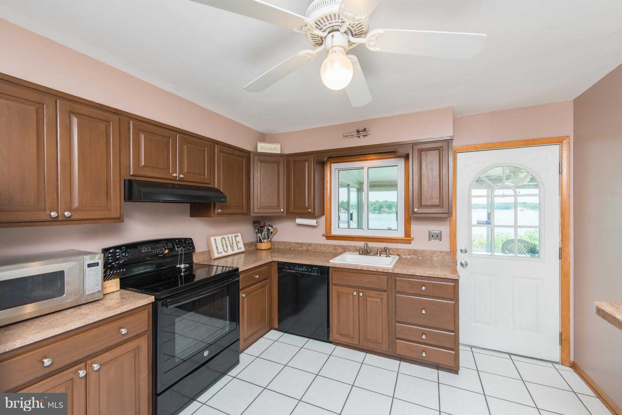 SUNSET BEACH - Residential