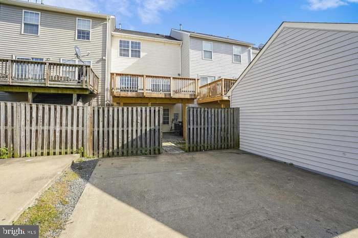 GROVEWOOD - Residential Lease