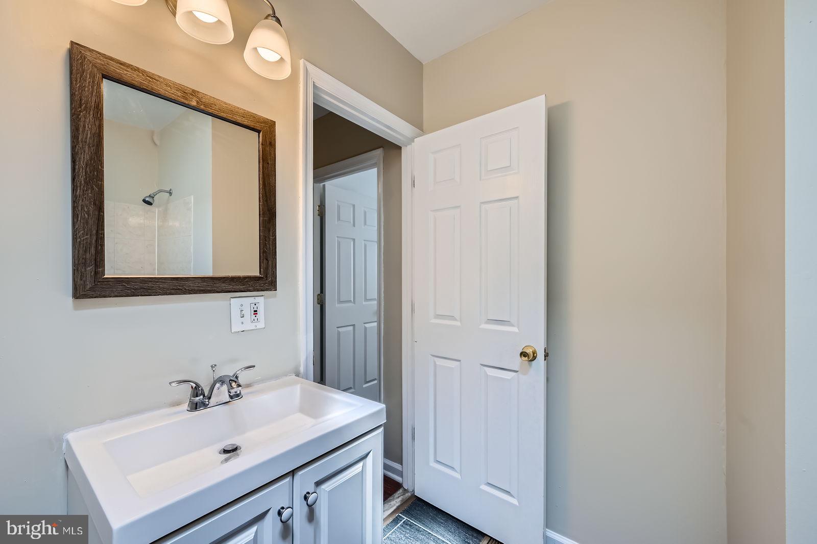 ASHBURTON - Residential Lease