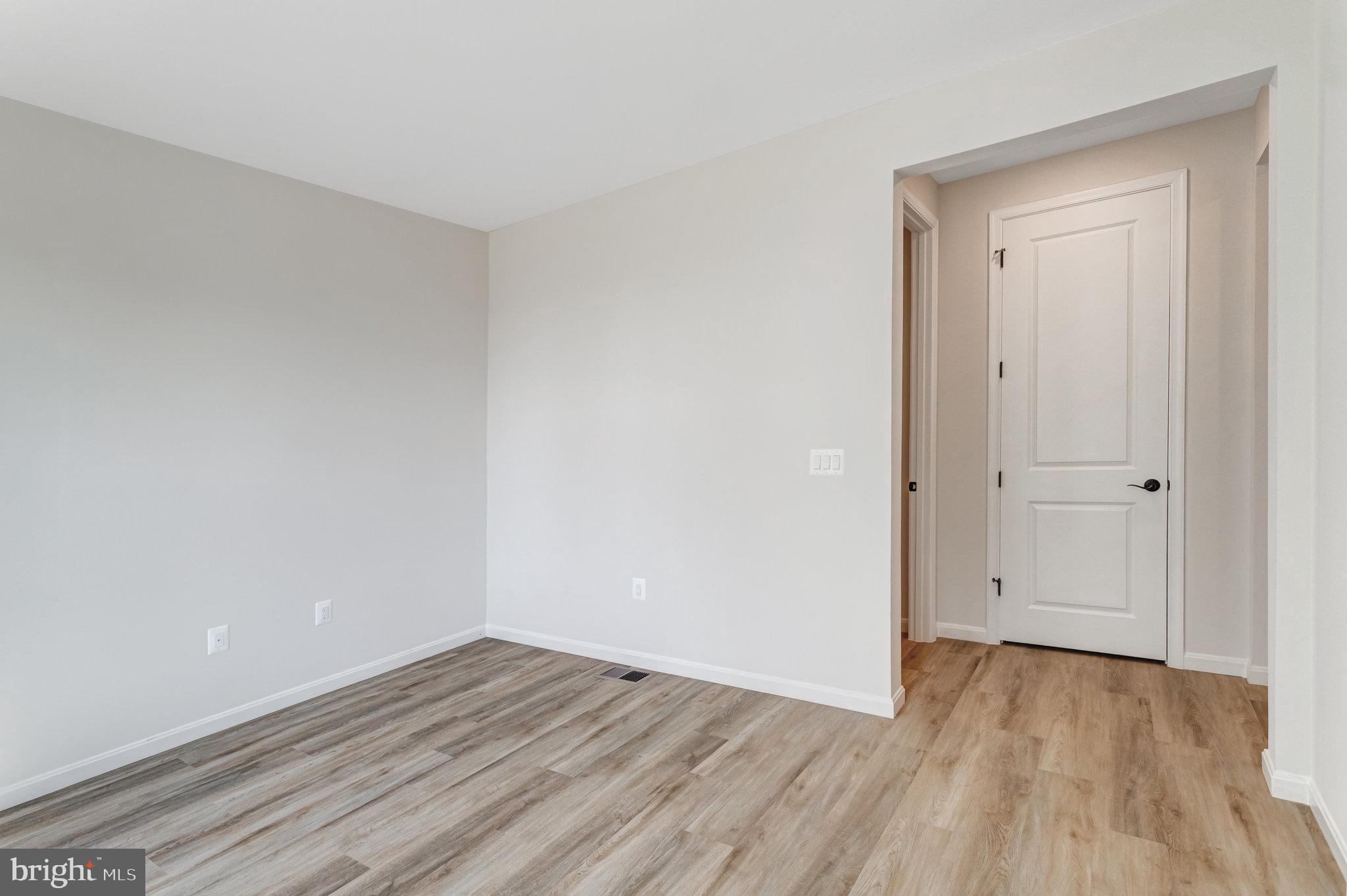 SEASONS AT ROUND MILL MEADOWS - Residential