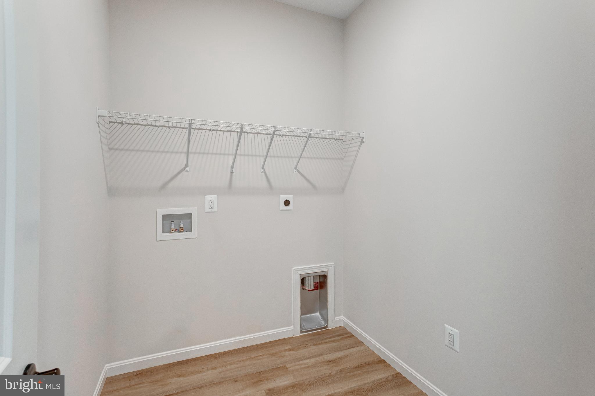635 CLOVER LANE