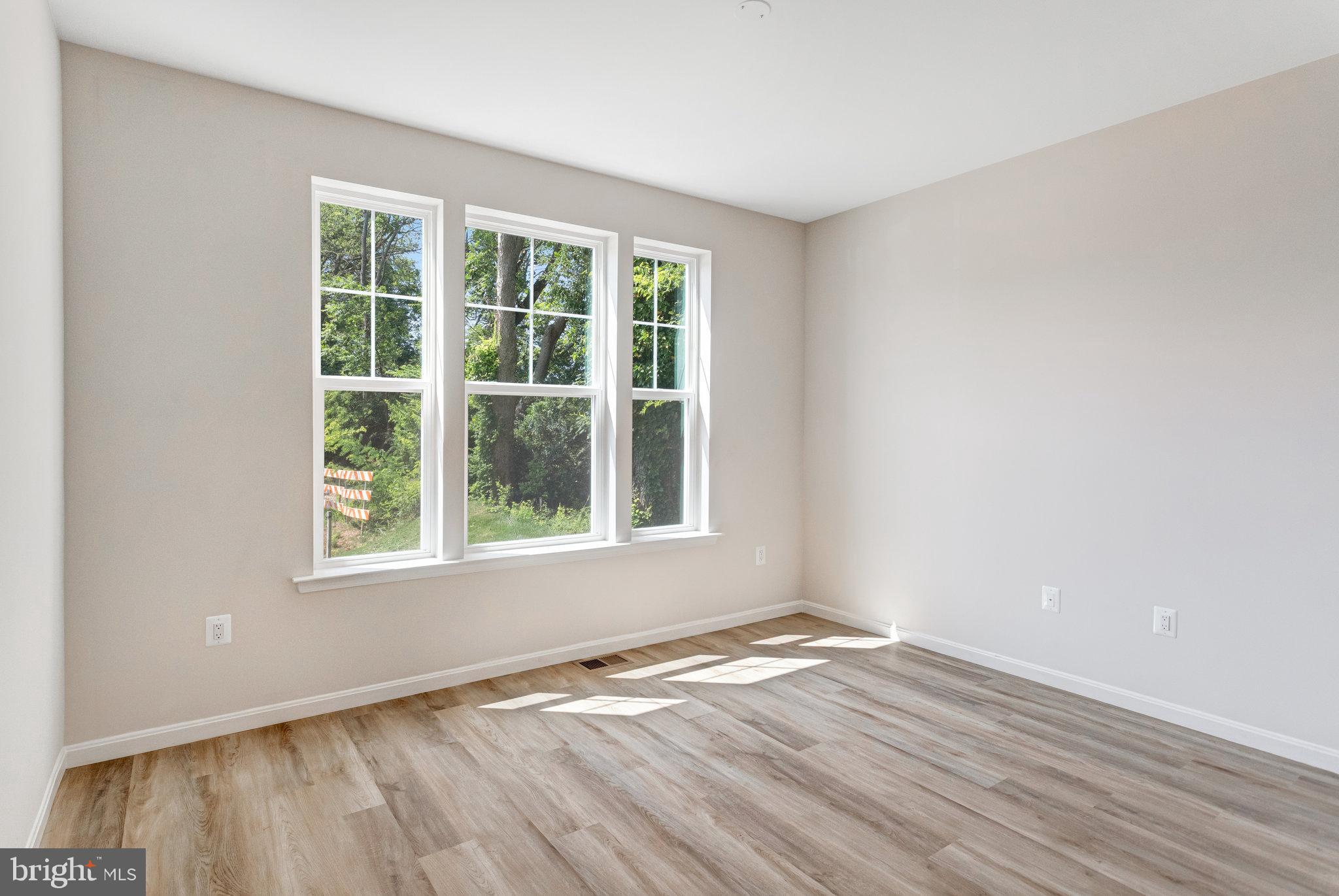 SEASONS AT ROUND MILL MEADOWS - Residential