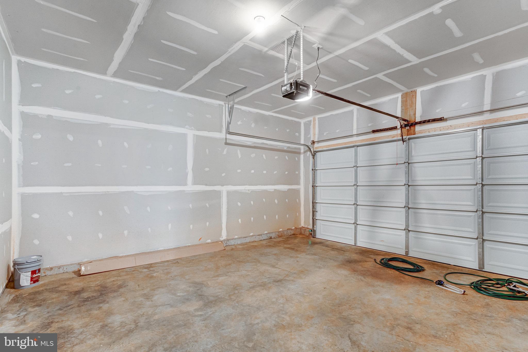 SEASONS AT ROUND MILL MEADOWS - Residential