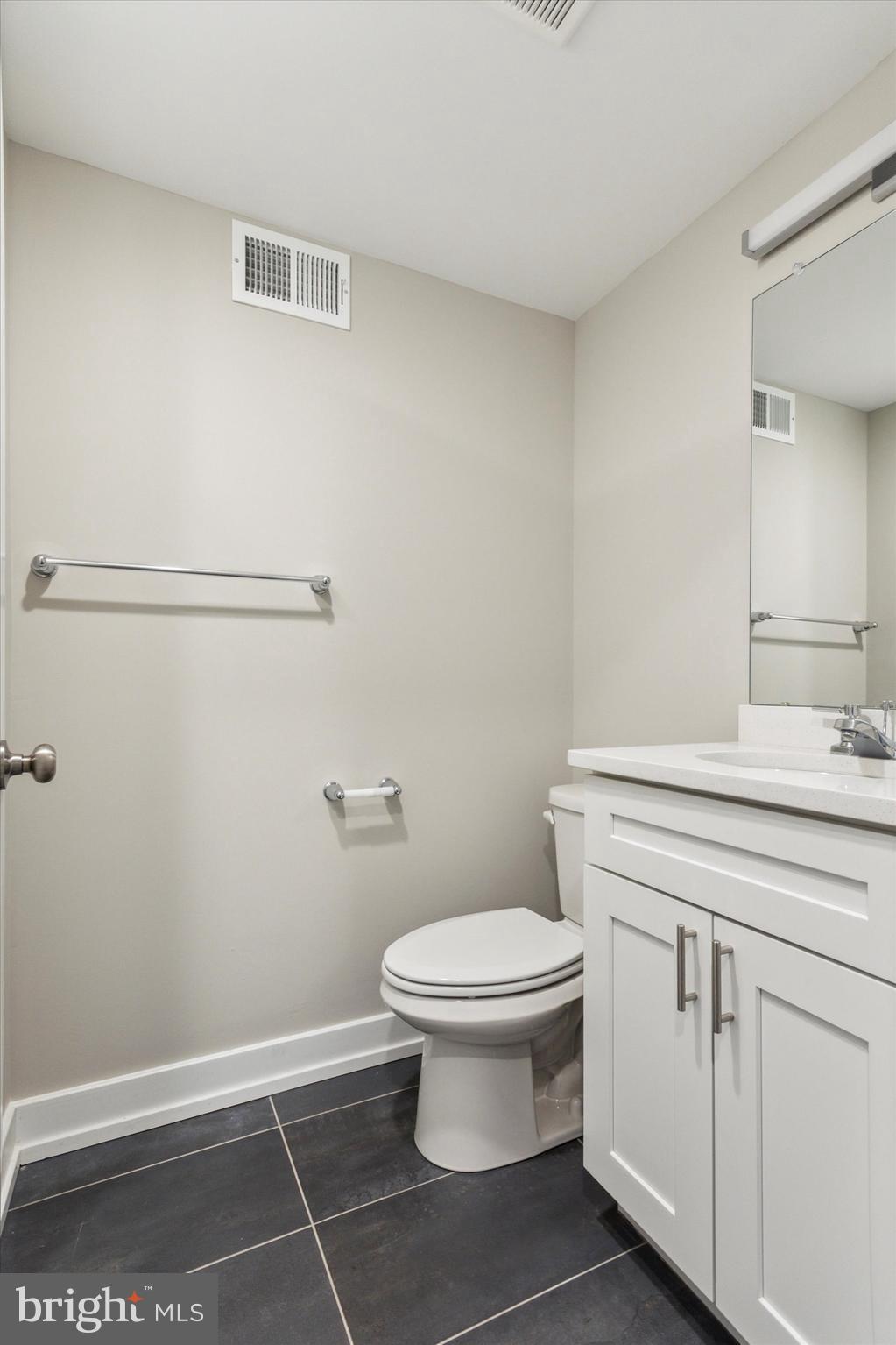 OLDE KENSINGTON - Residential Lease