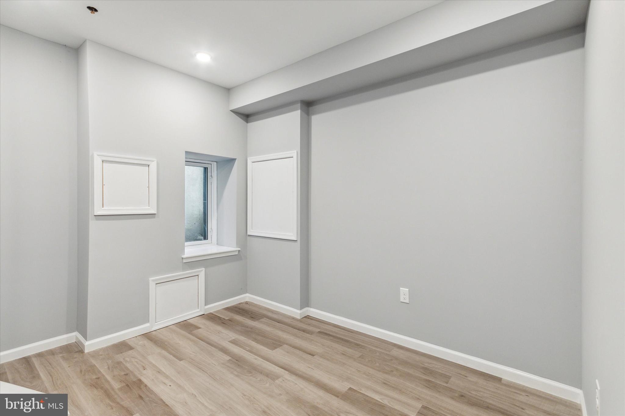 OLDE KENSINGTON - Residential Lease