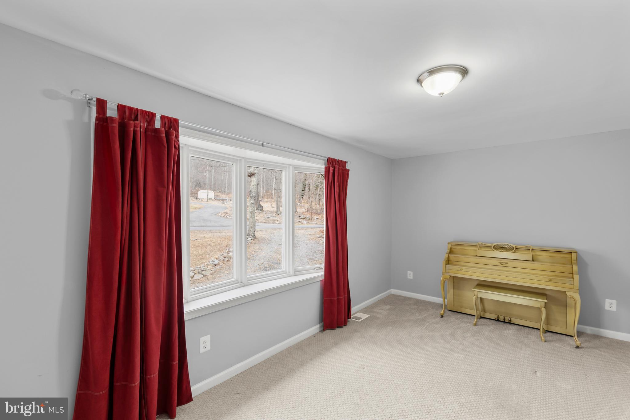 SHAWNEELAND - Residential