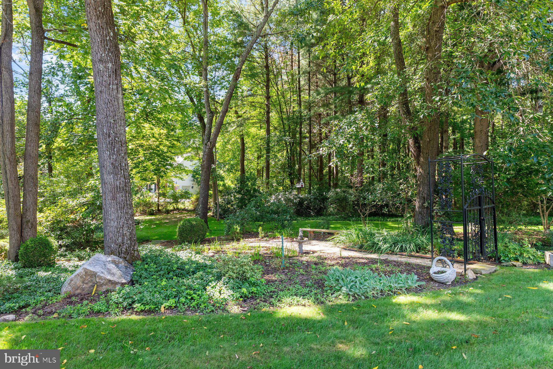 SUMNERS HOLLOW - Residential