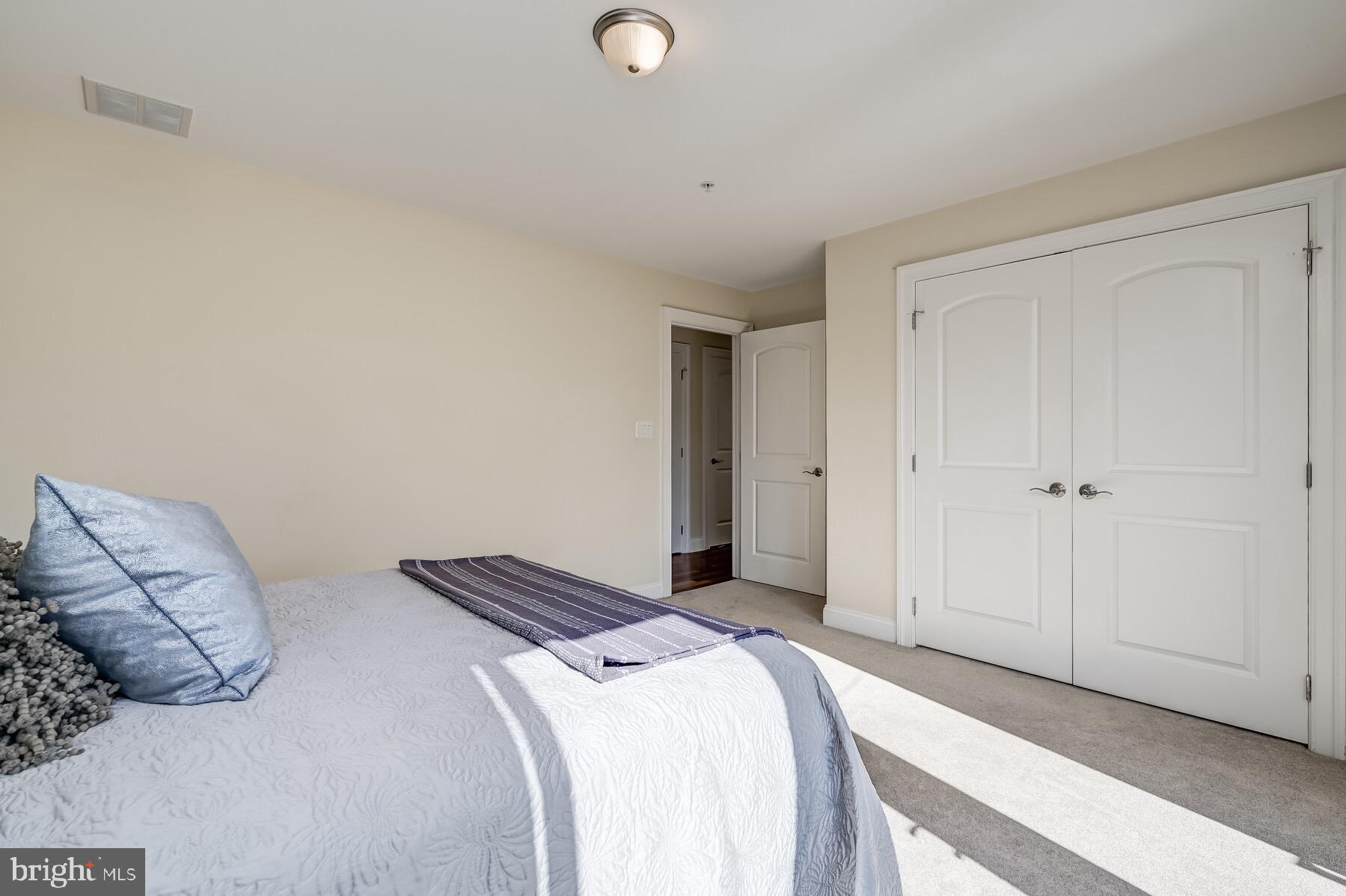 PIER HOMES AT HARBORVIEW - Residential Lease