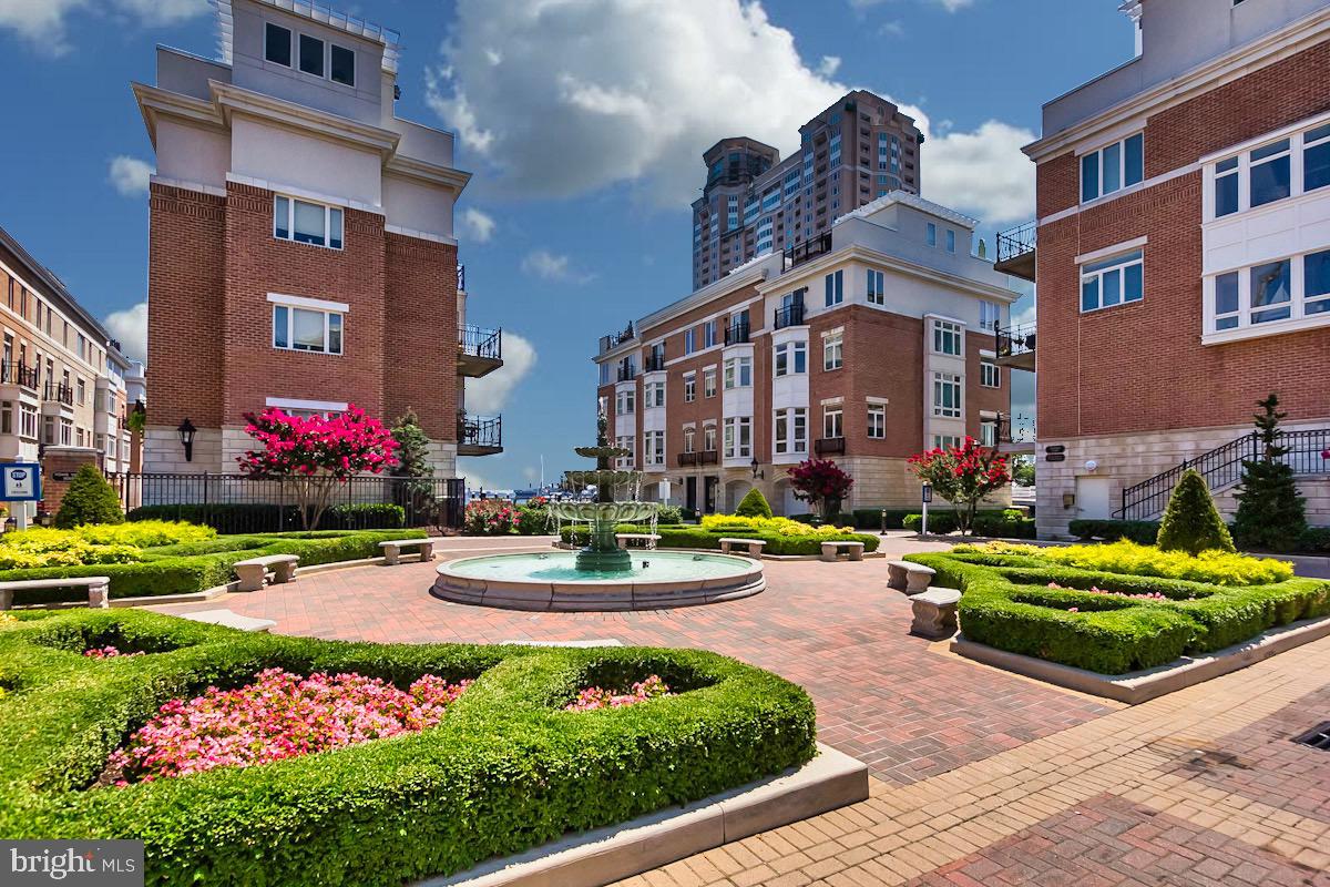 PIER HOMES AT HARBORVIEW - Residential Lease