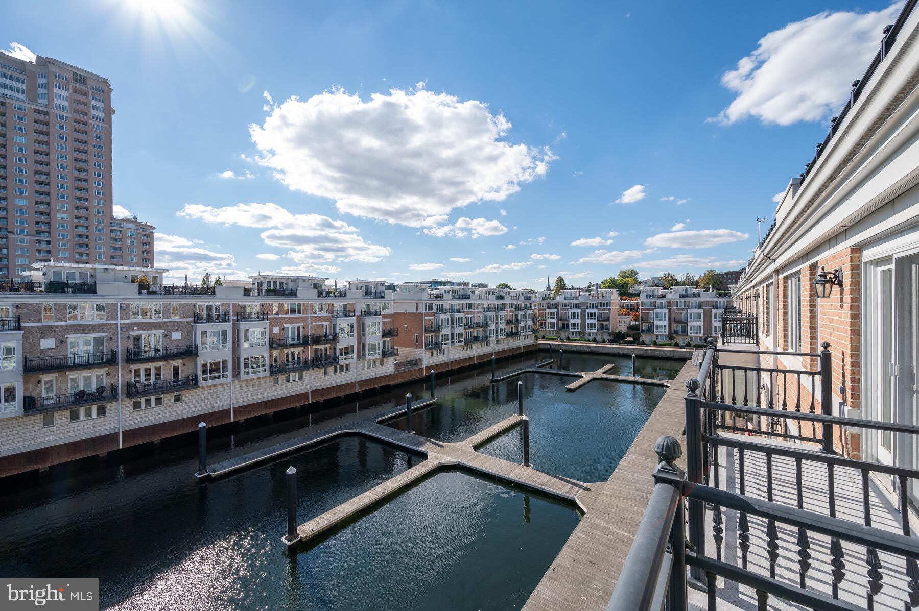 PIER HOMES AT HARBORVIEW - Residential Lease