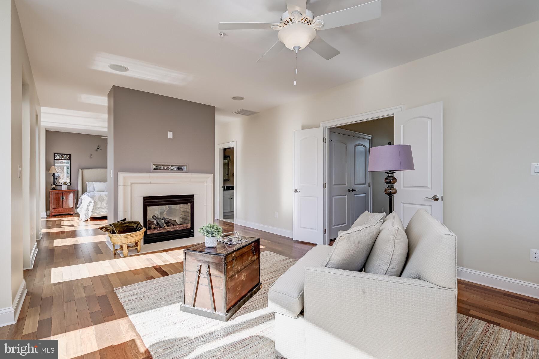 PIER HOMES AT HARBORVIEW - Residential Lease