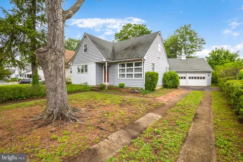 364 Driscoll Avenue, Woodbury, NJ 08096 - #: NJGL2057324