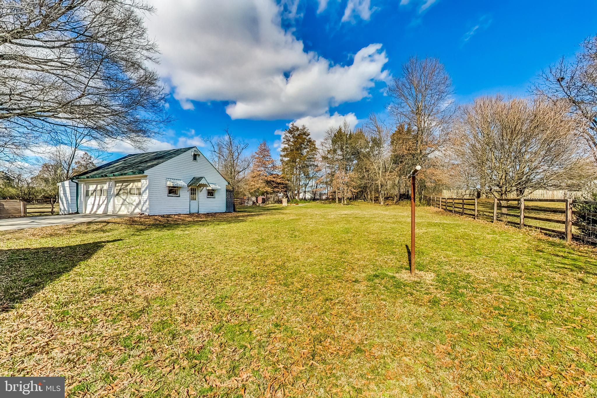 HORSE SHOE ROAD - Residential