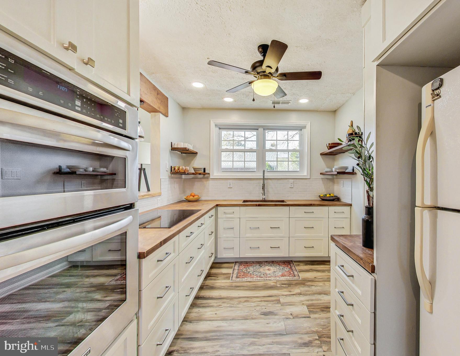 HORSE SHOE ROAD - Residential