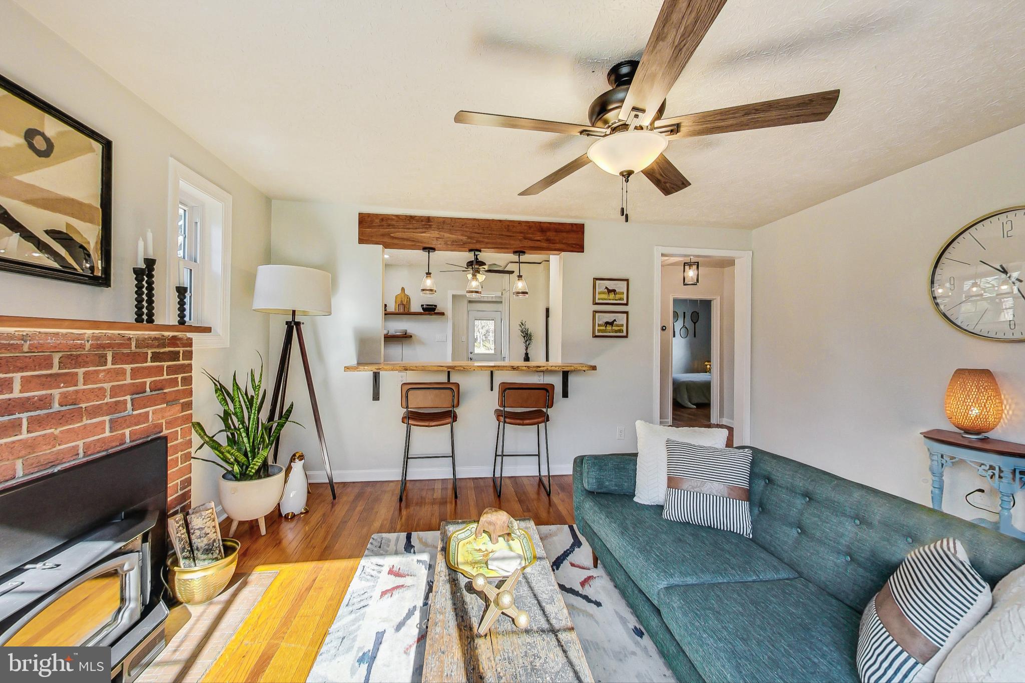 HORSE SHOE ROAD - Residential