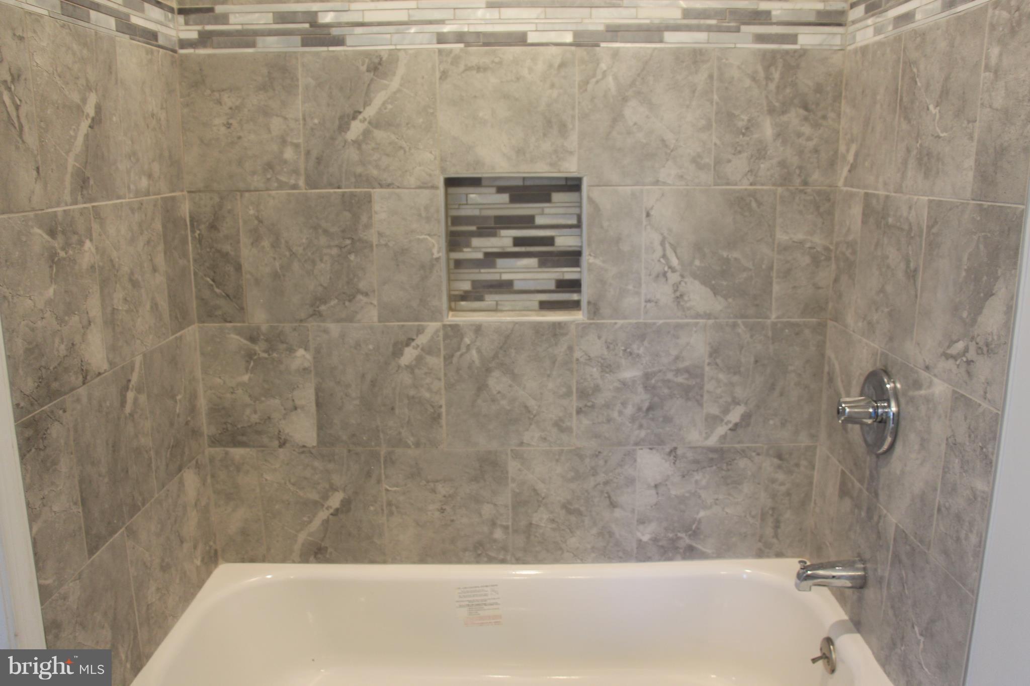 BELL TRACT - Residential Lease