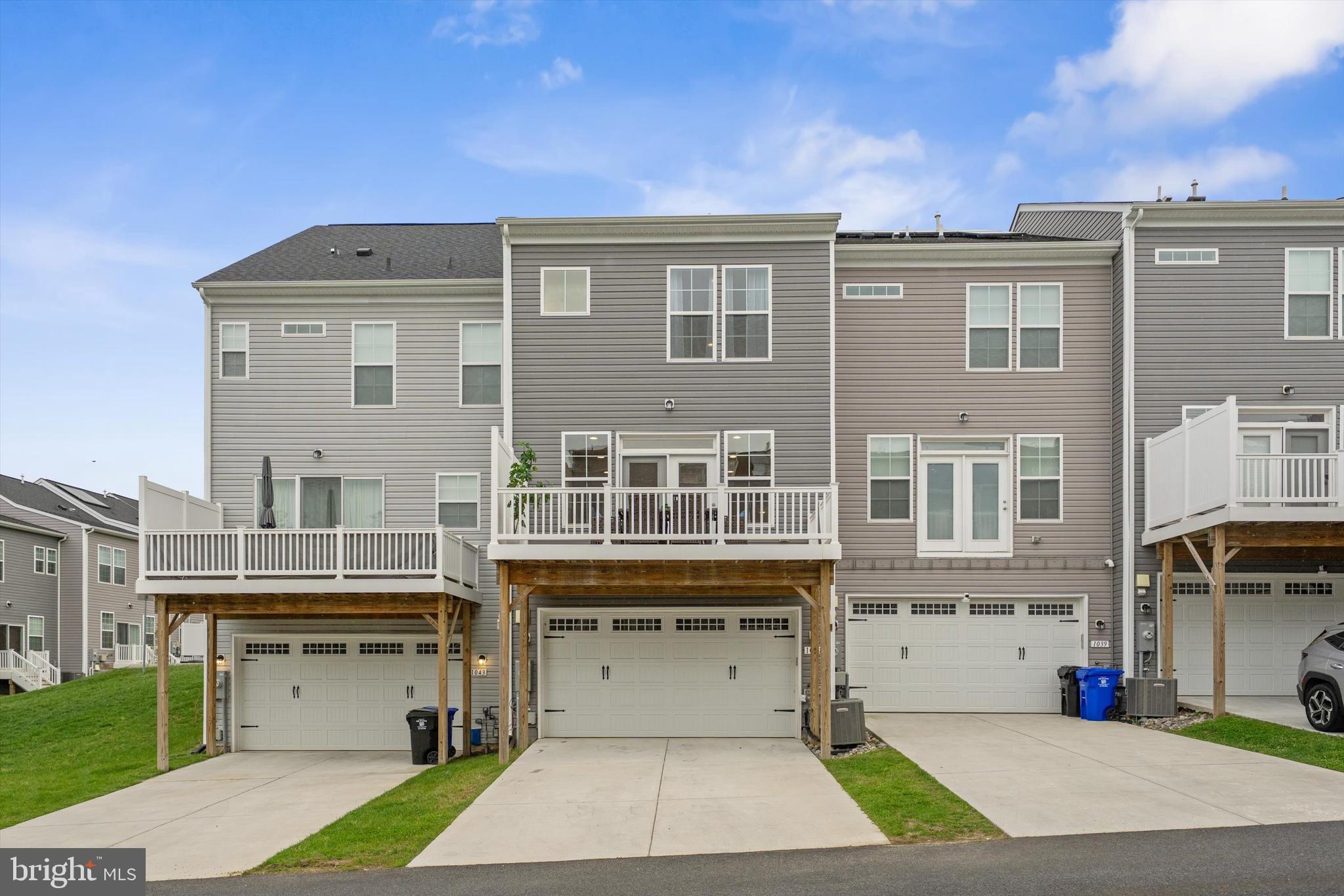 1041 FLESTER LANE