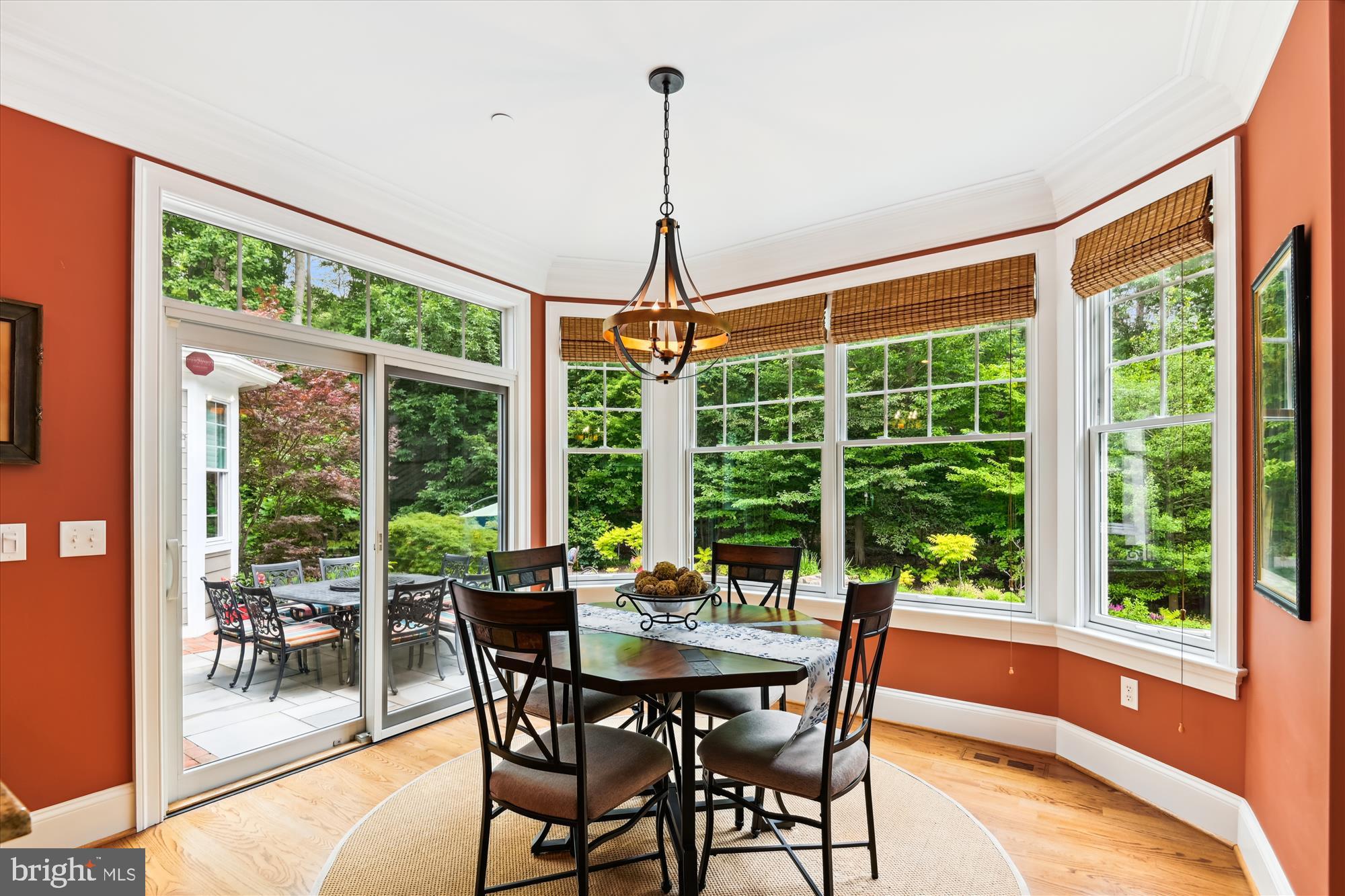 MISTY MANOR - Residential