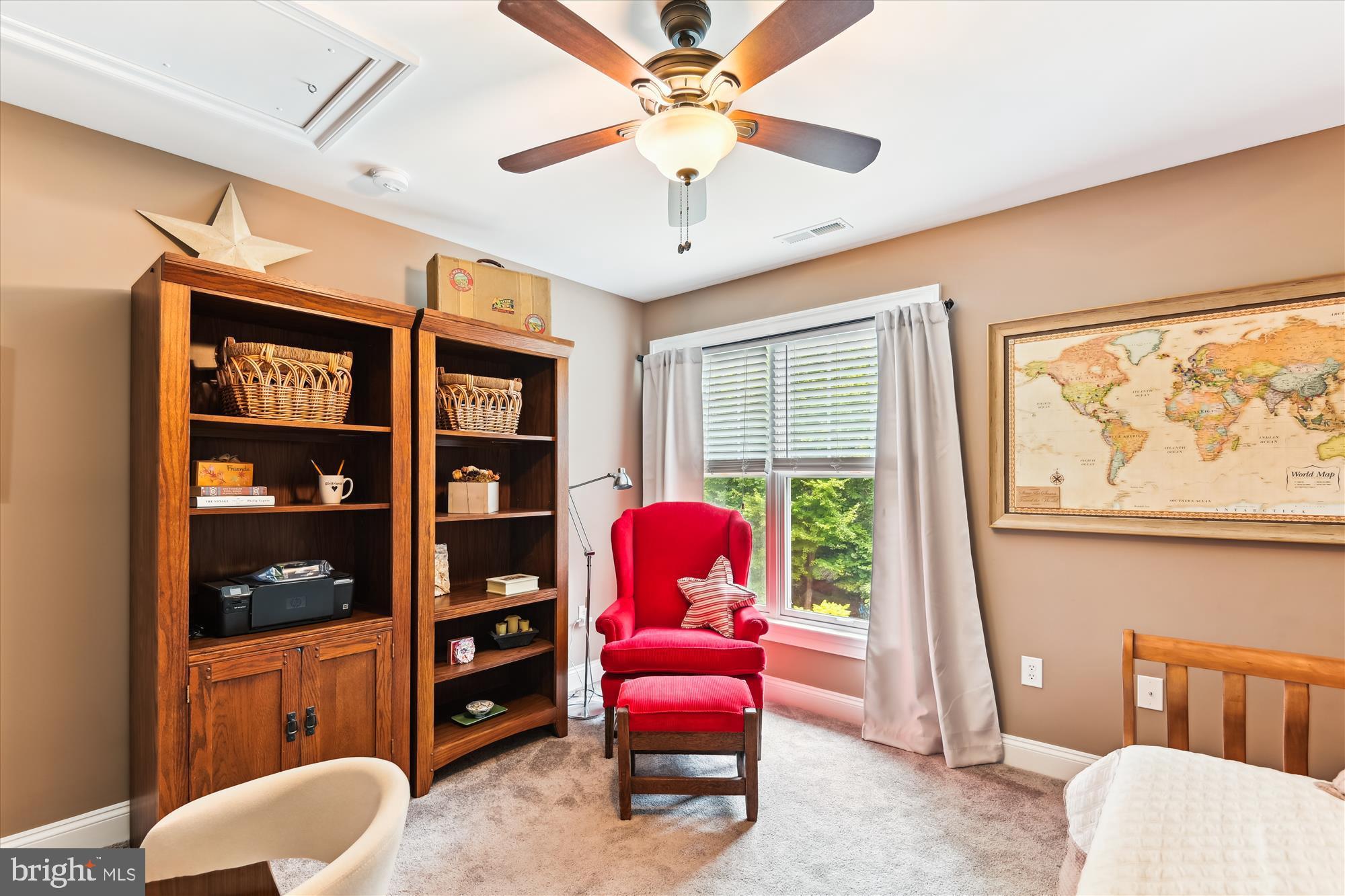 MISTY MANOR - Residential