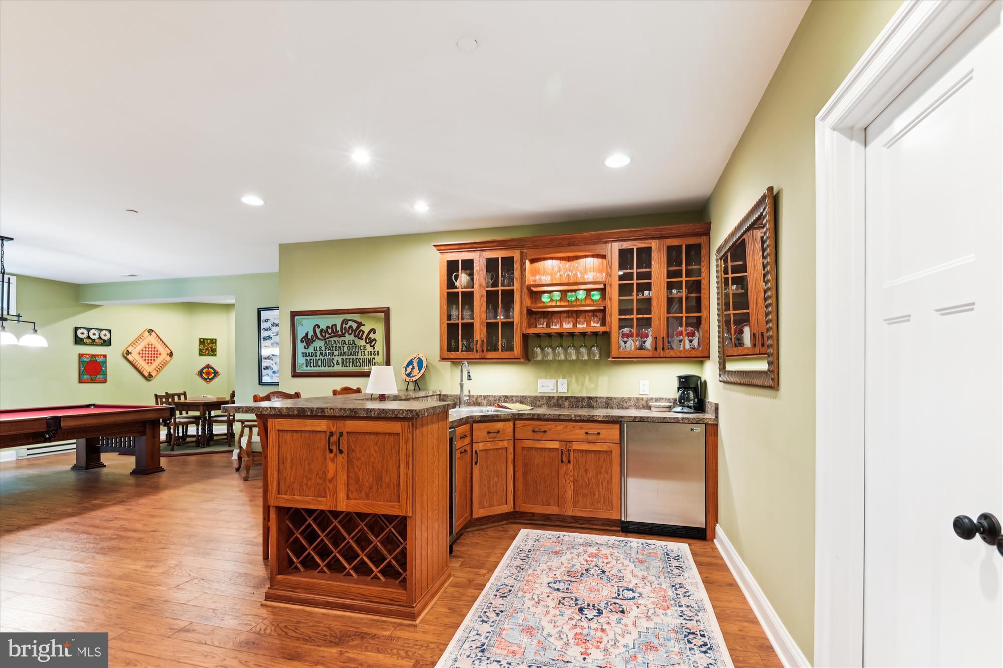 MISTY MANOR - Residential