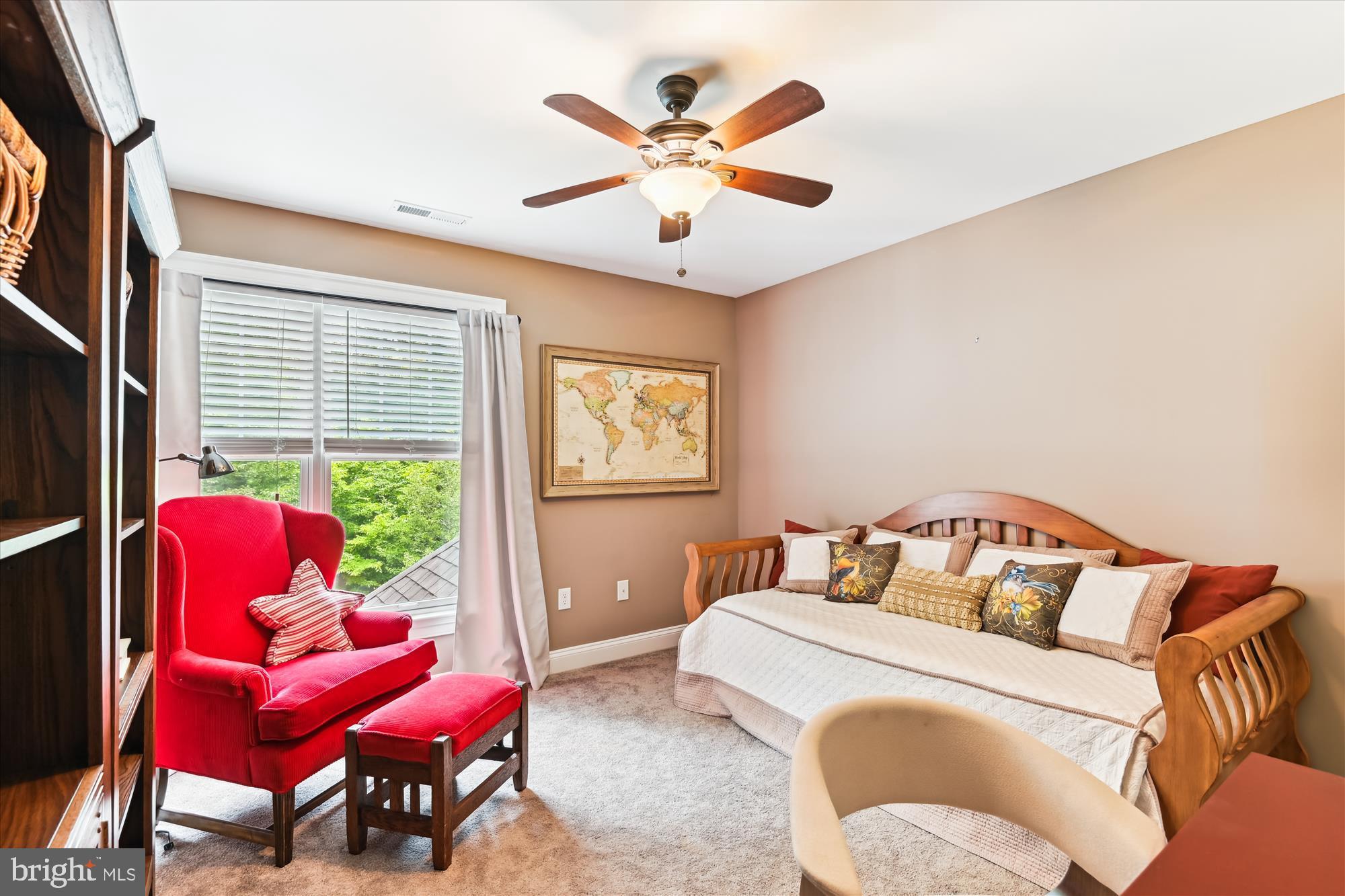 MISTY MANOR - Residential