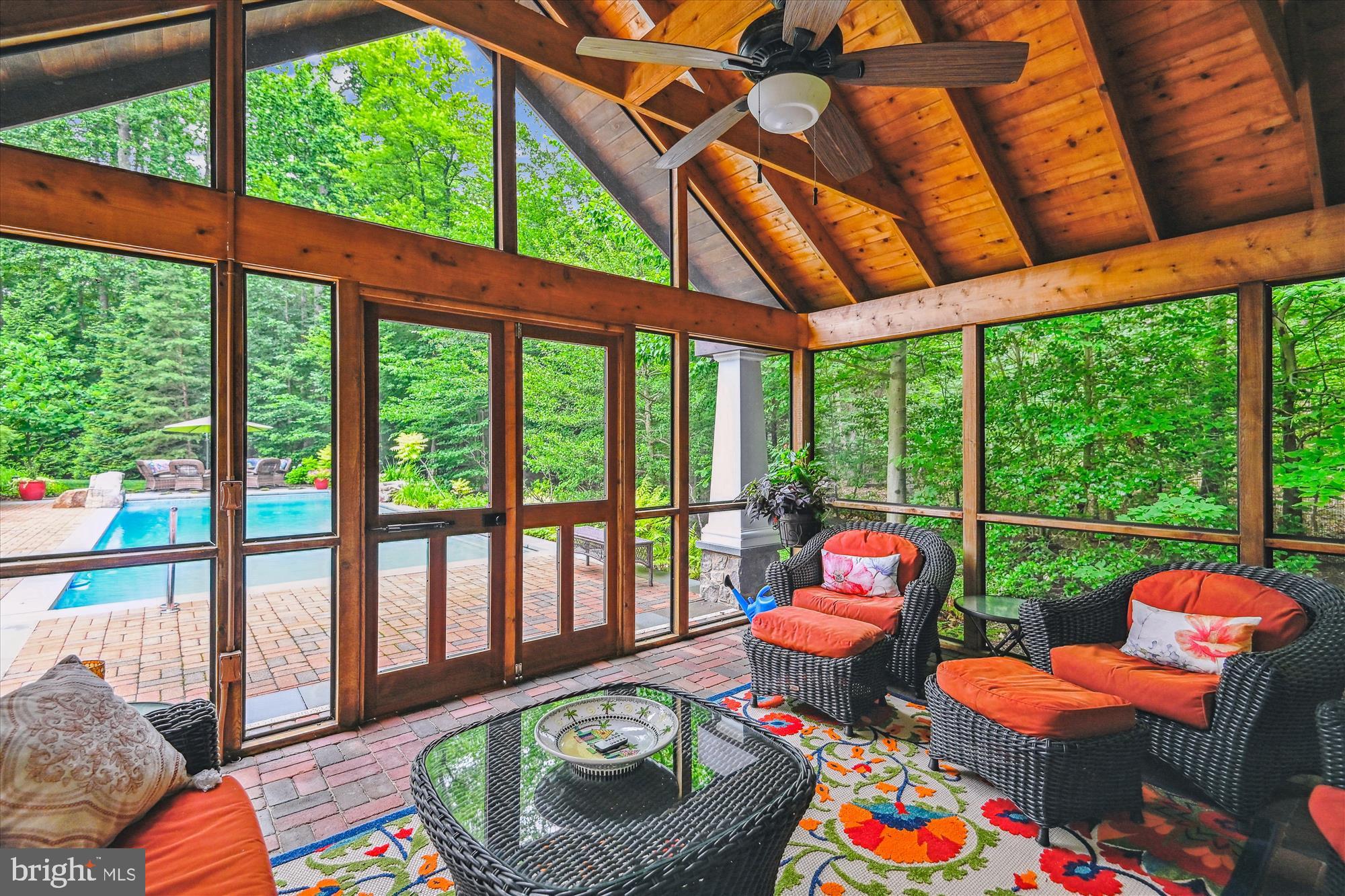 MISTY MANOR - Residential