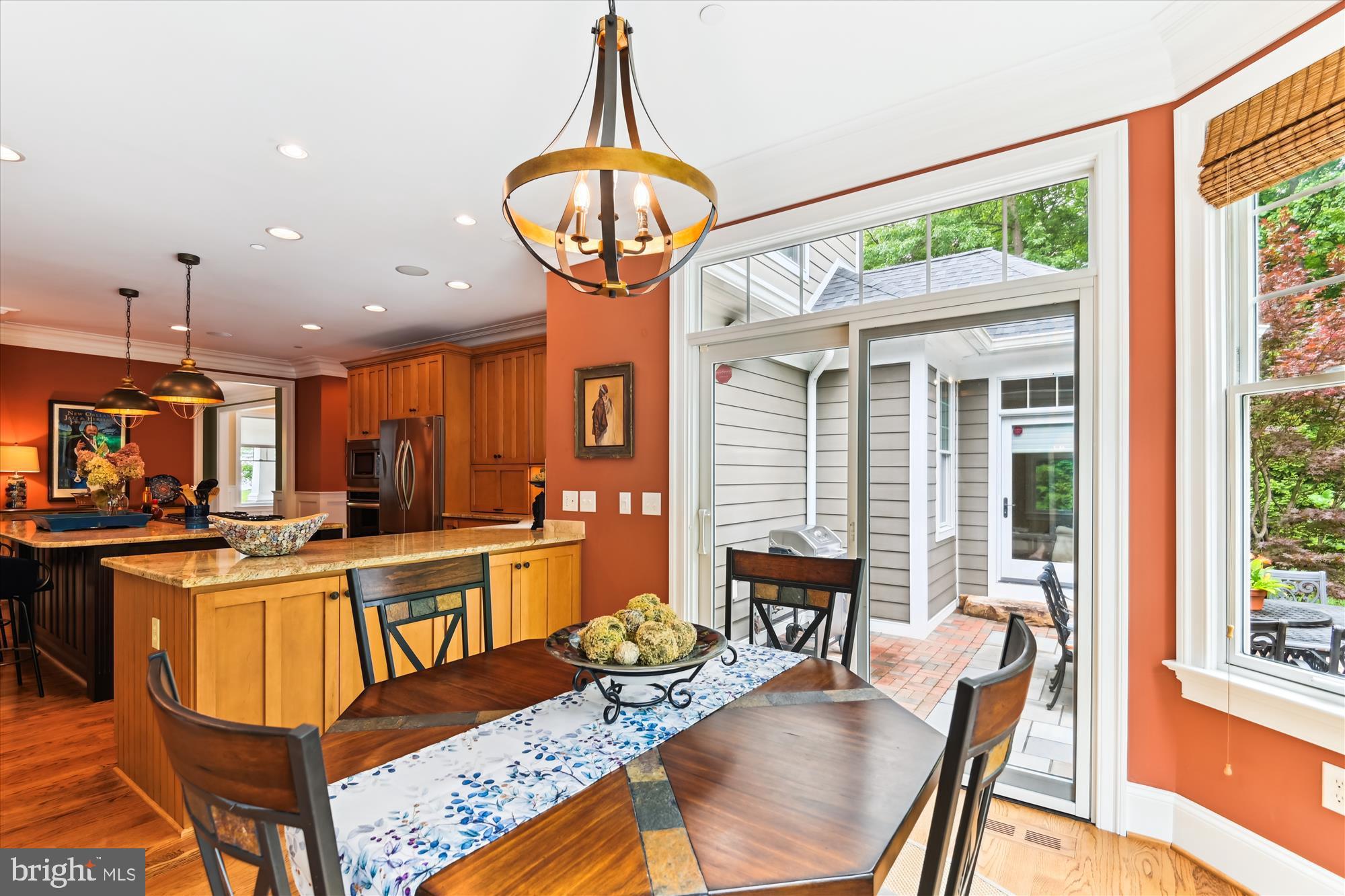 MISTY MANOR - Residential