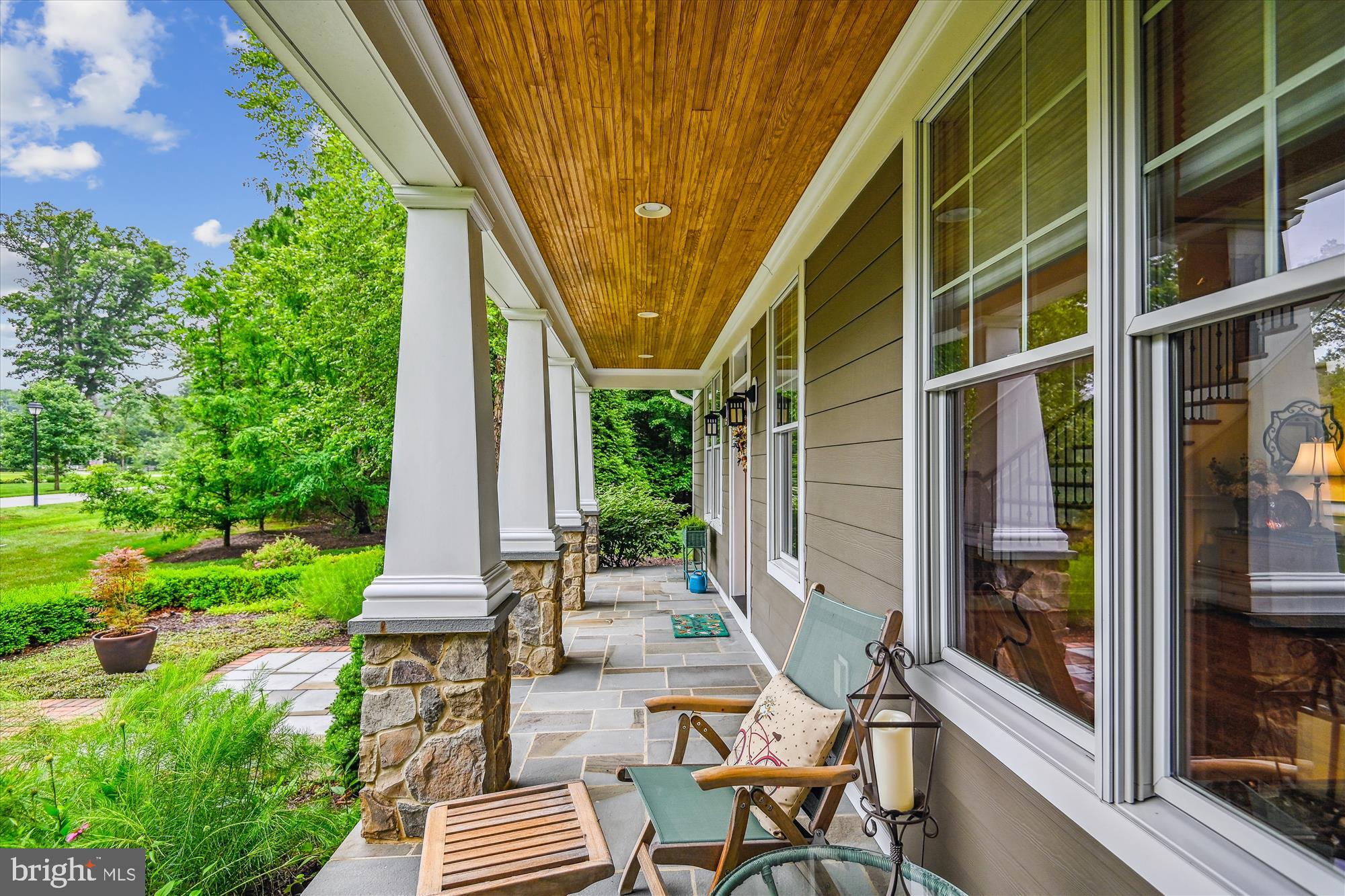 MISTY MANOR - Residential