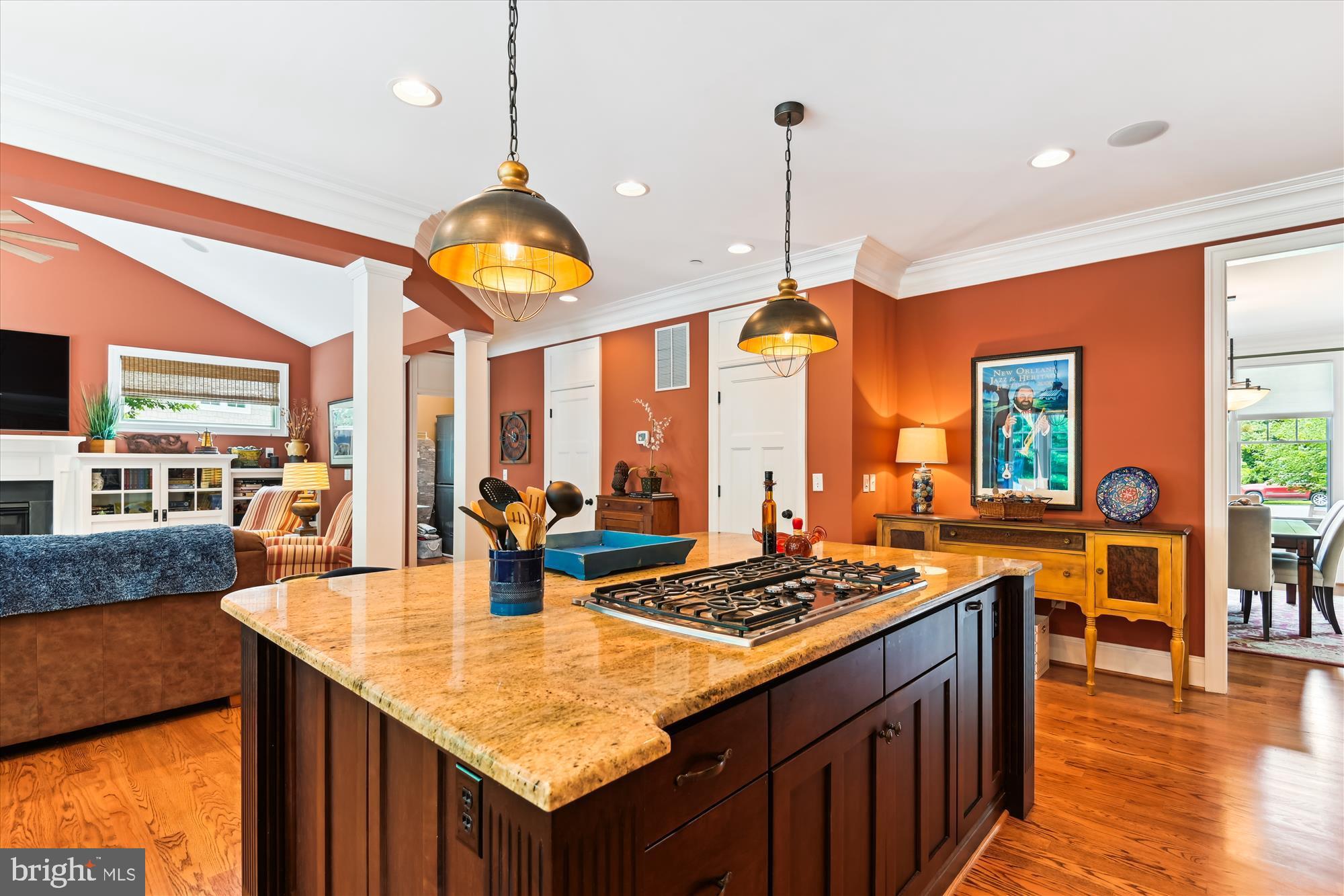 MISTY MANOR - Residential