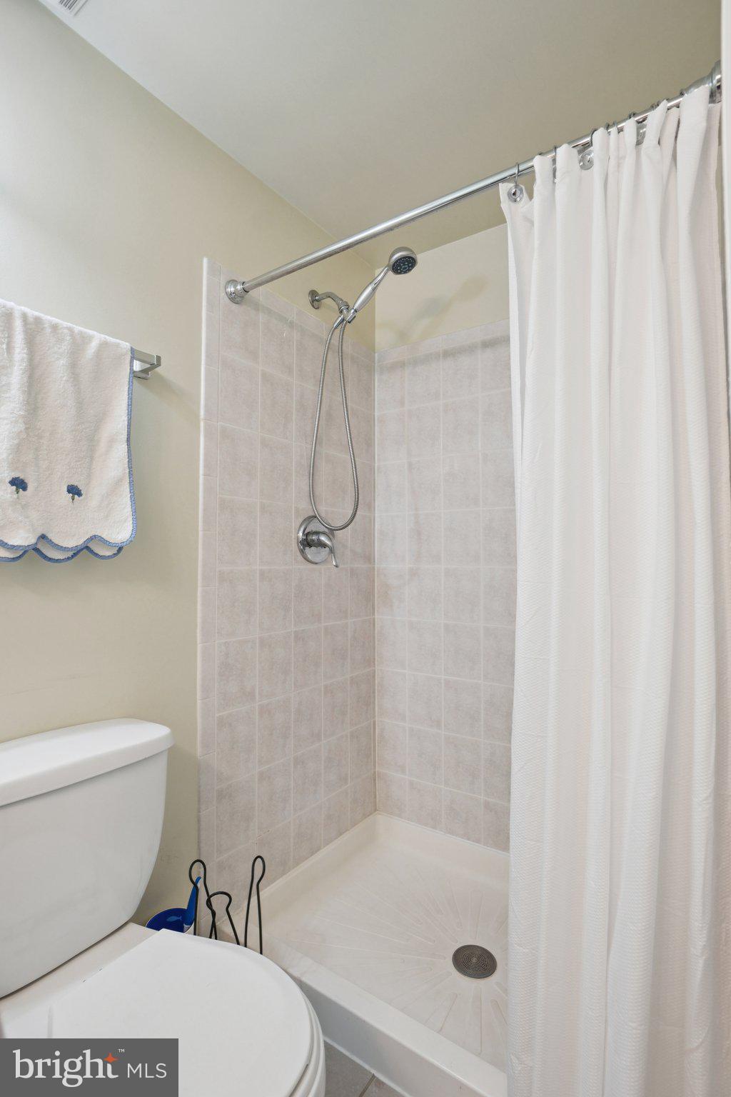 LONG BRANCH - Residential Lease