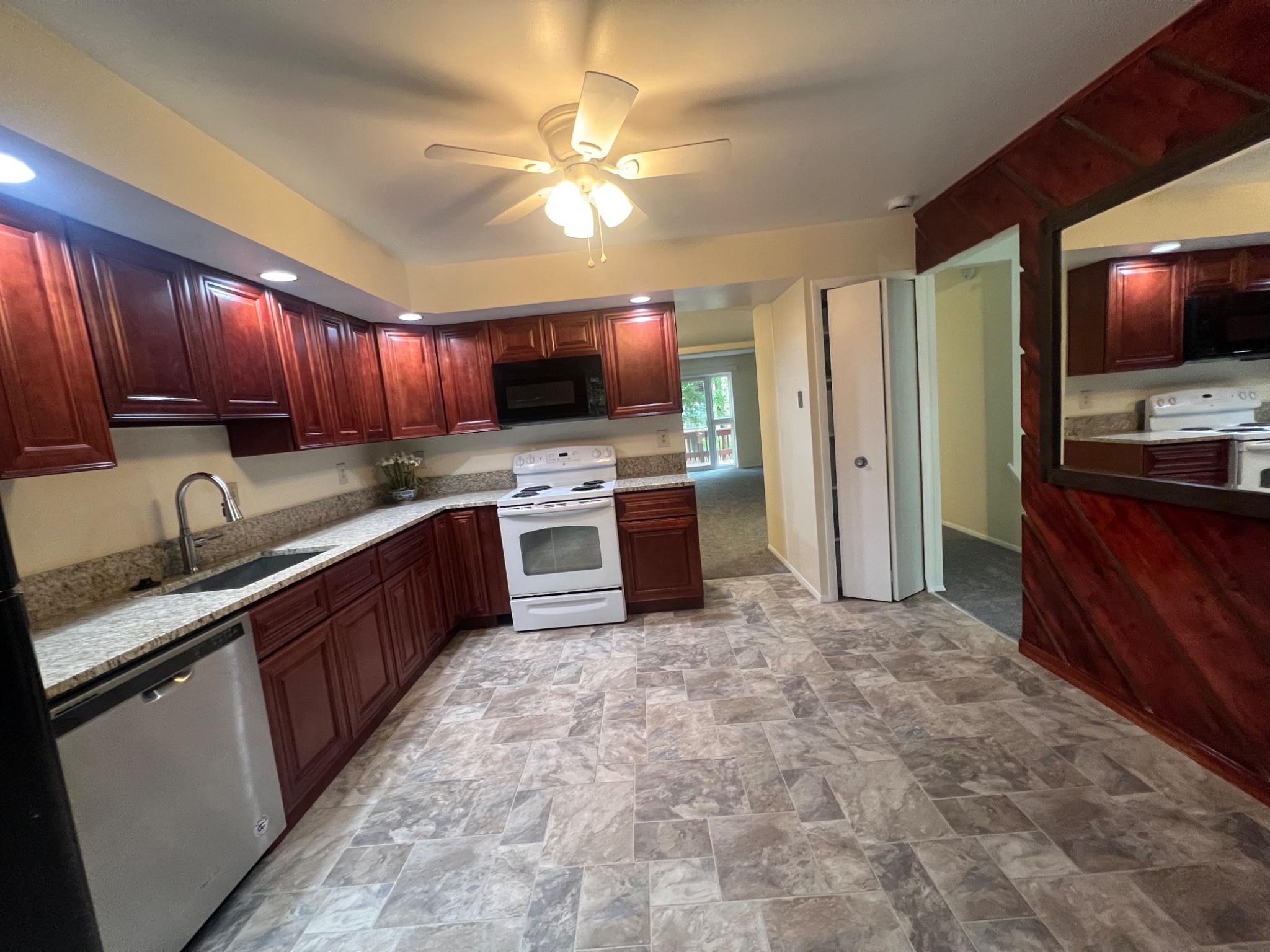 MAYS CHAPEL VILLAGE - Residential