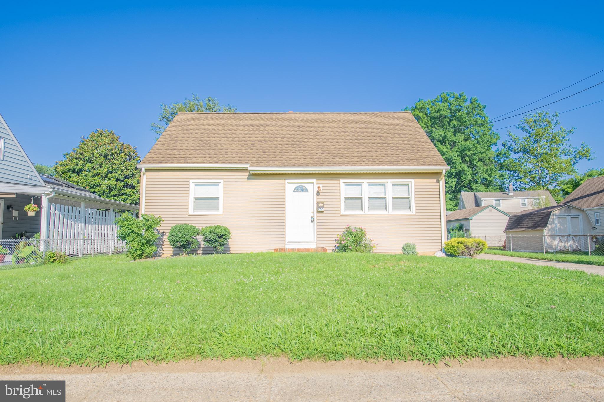 203 BLUE JAY LANE