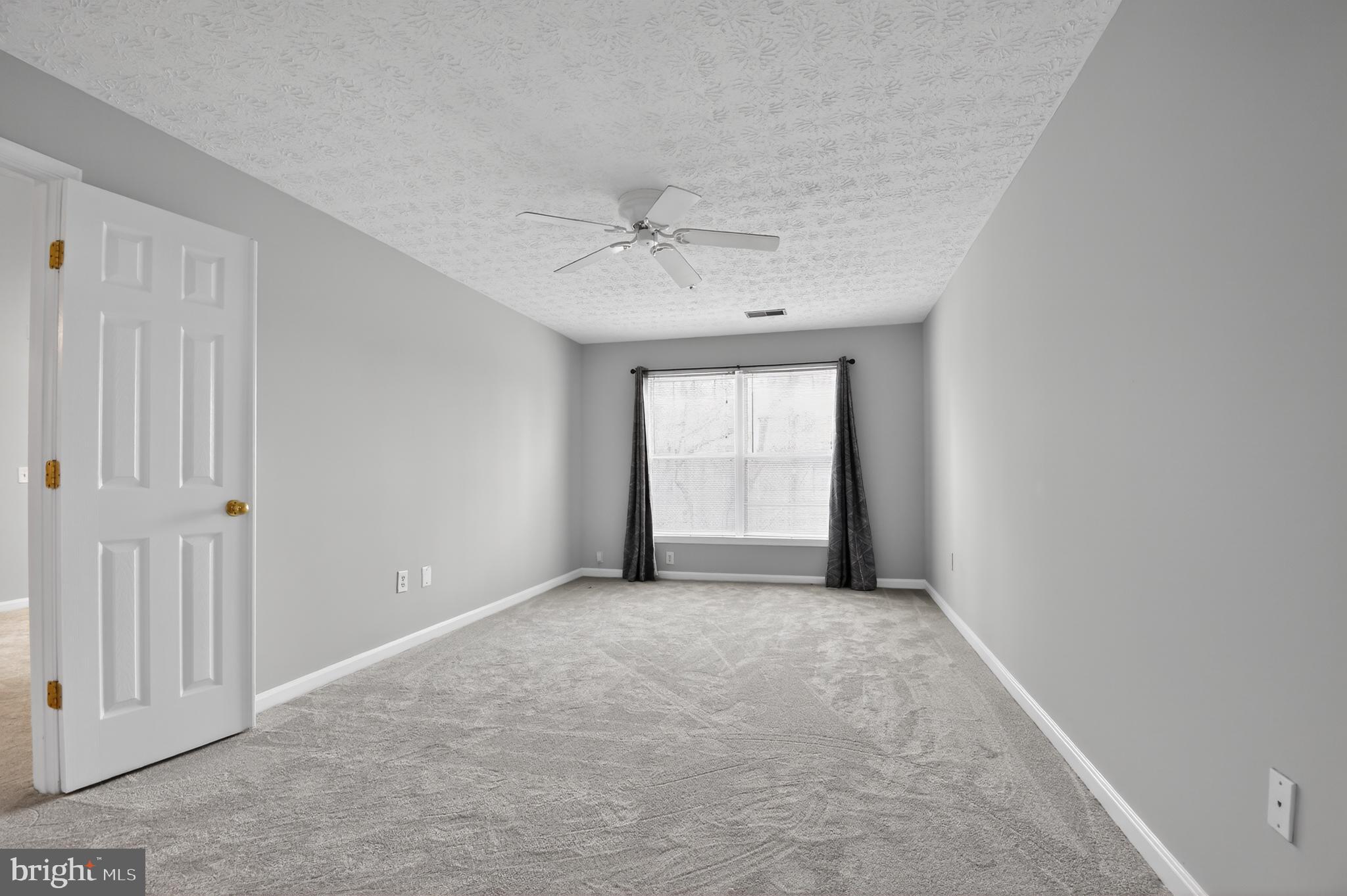 WINDGATE CONDO - Residential