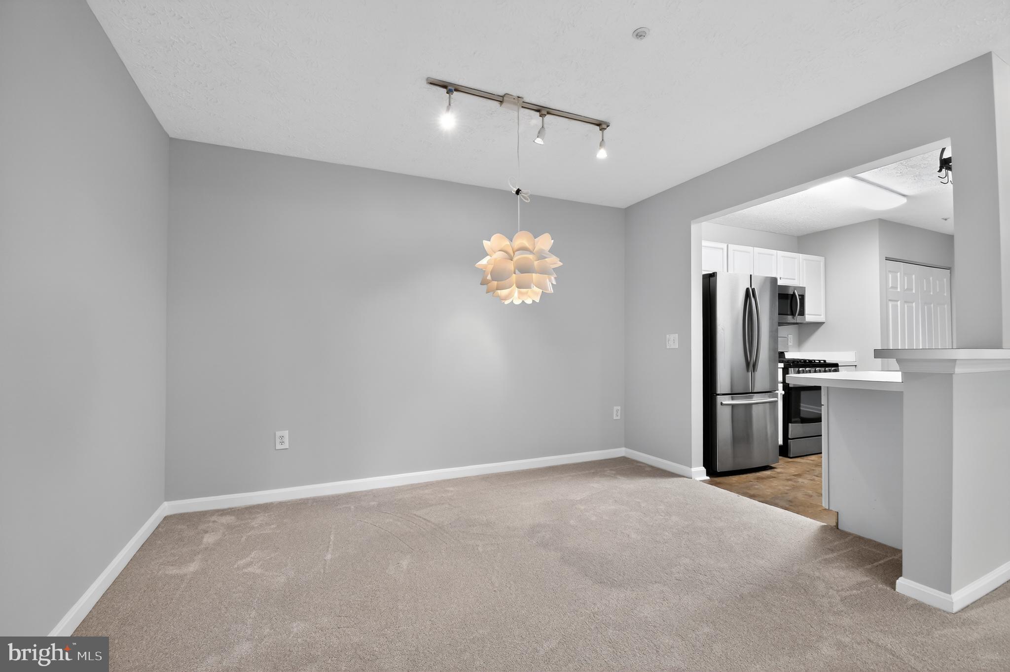 WINDGATE CONDO - Residential