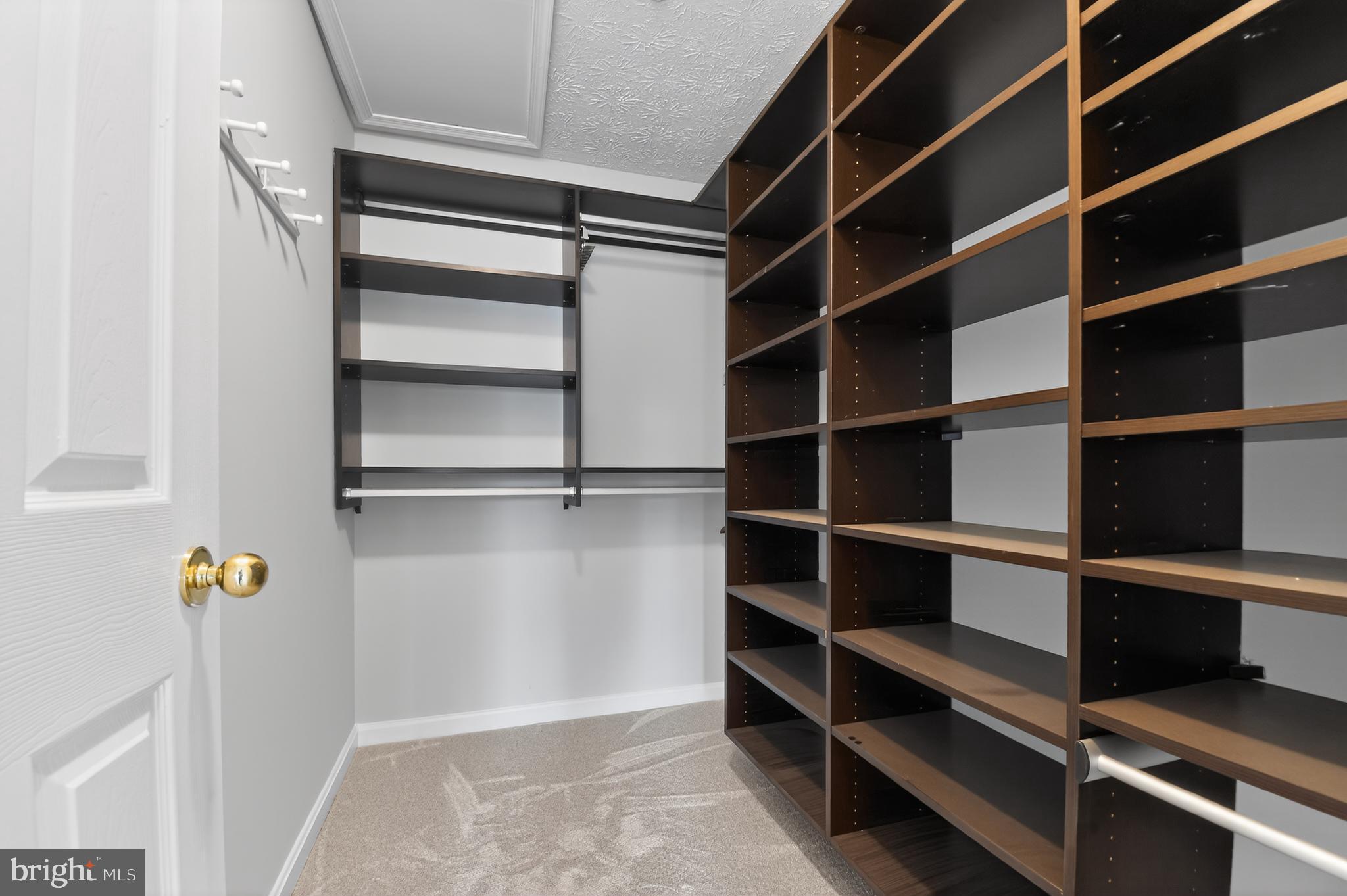 WINDGATE CONDO - Residential