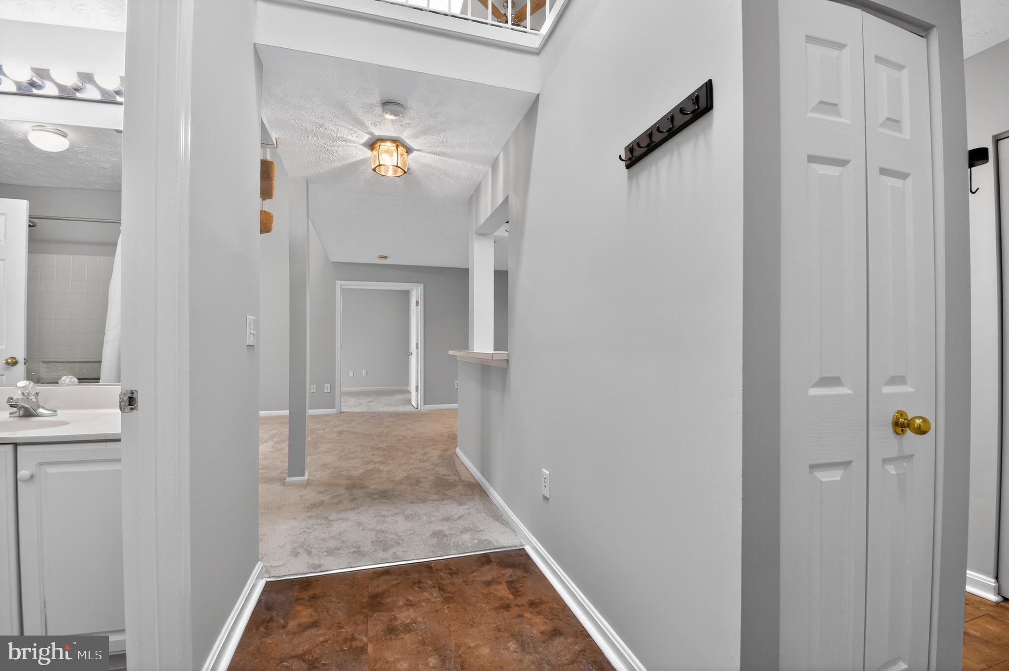 WINDGATE CONDO - Residential