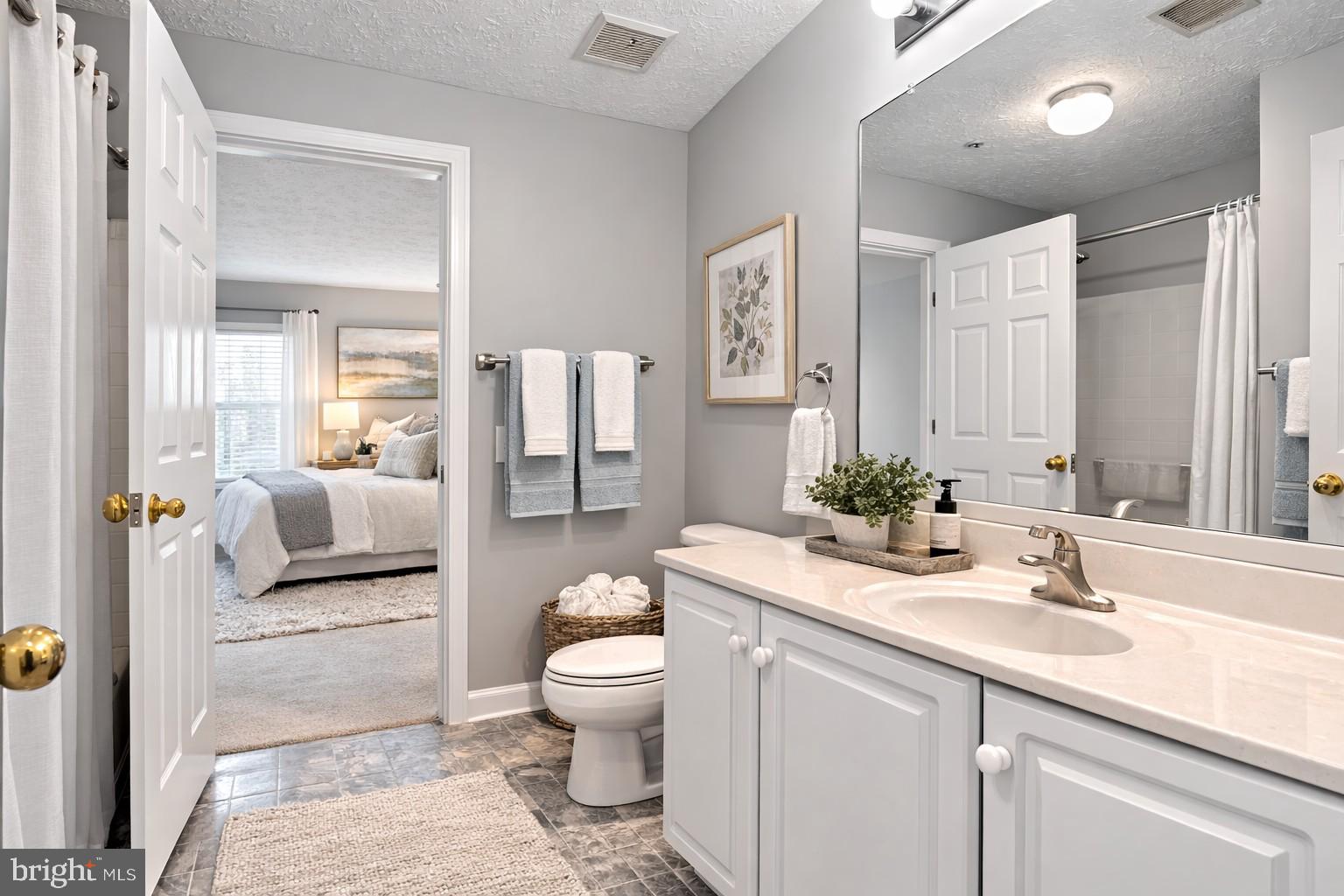 WINDGATE CONDO - Residential