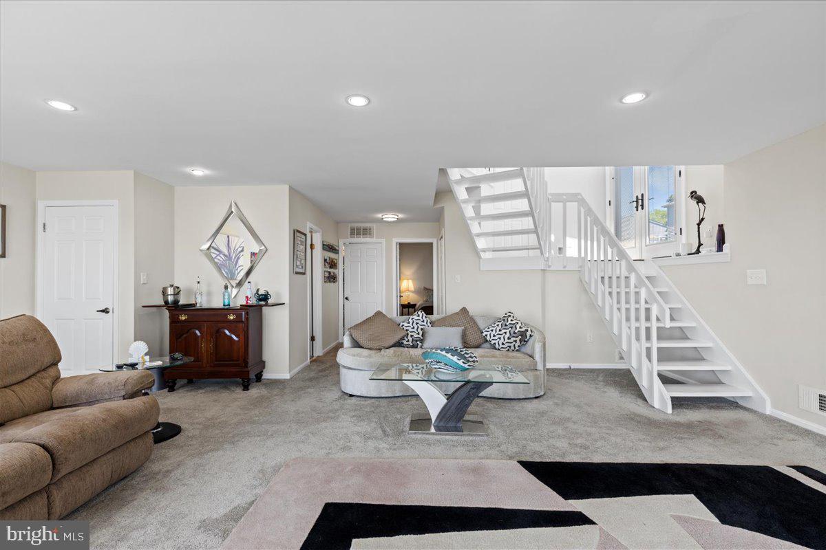 CHESAPEAKE STATION - Residential