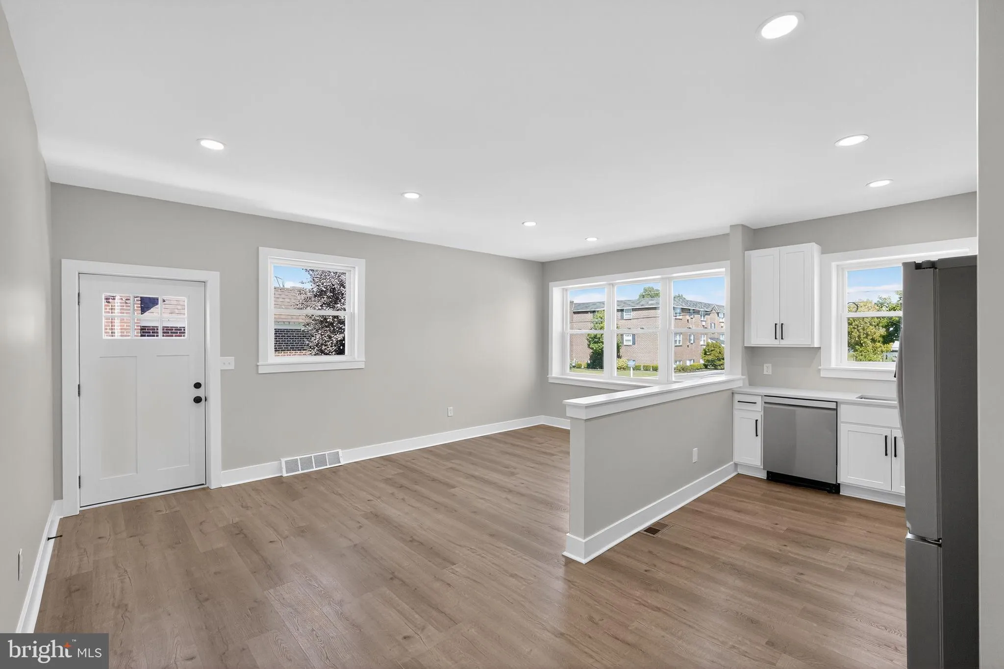 Norristown, Pennsylvania 19401, United States, 3 Bedrooms Bedrooms, ,2 BathroomsBathrooms,Residential,Active,206872