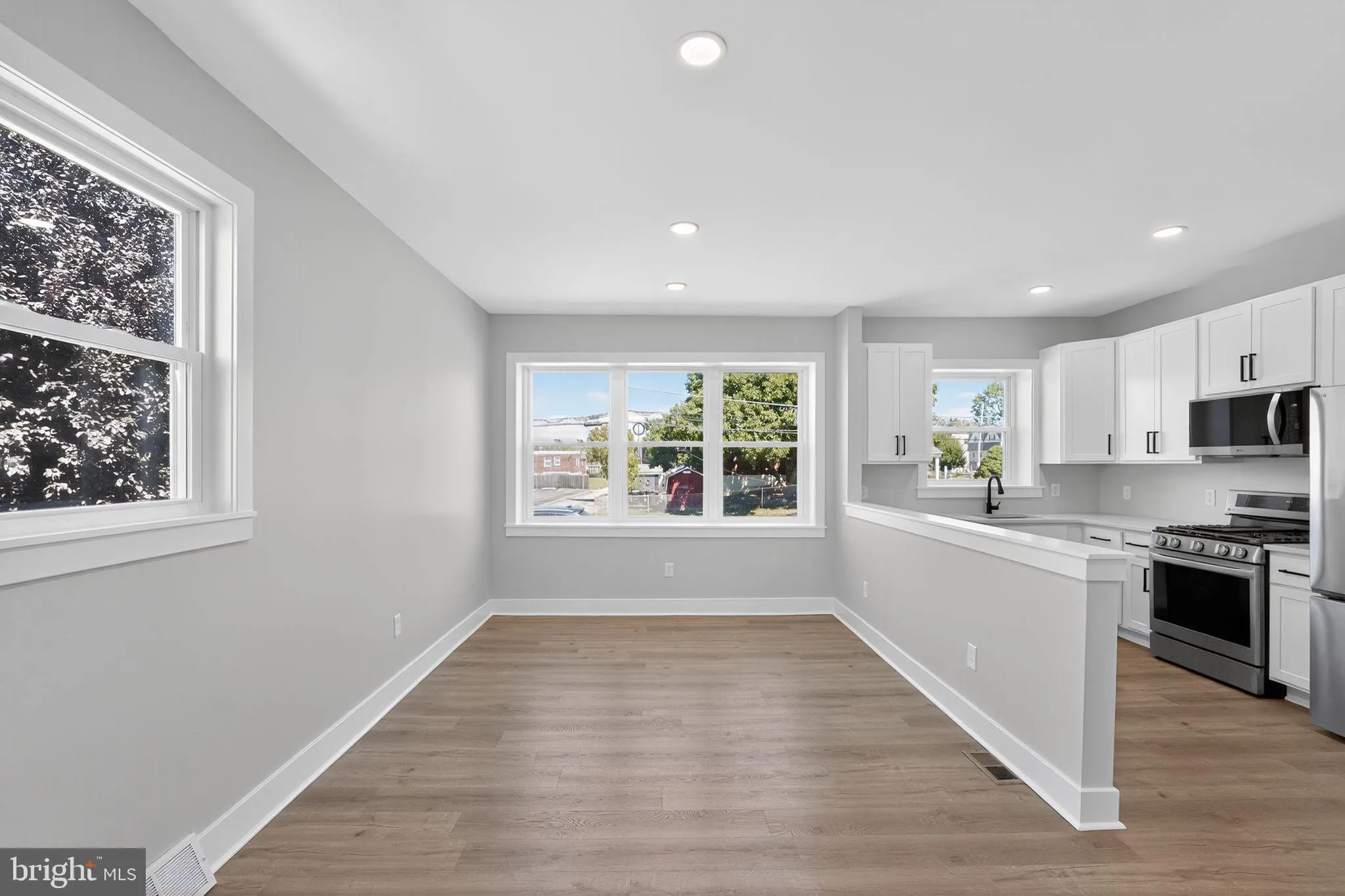 Norristown, Pennsylvania 19401, United States, 3 Bedrooms Bedrooms, ,2 BathroomsBathrooms,Residential,Active,206872