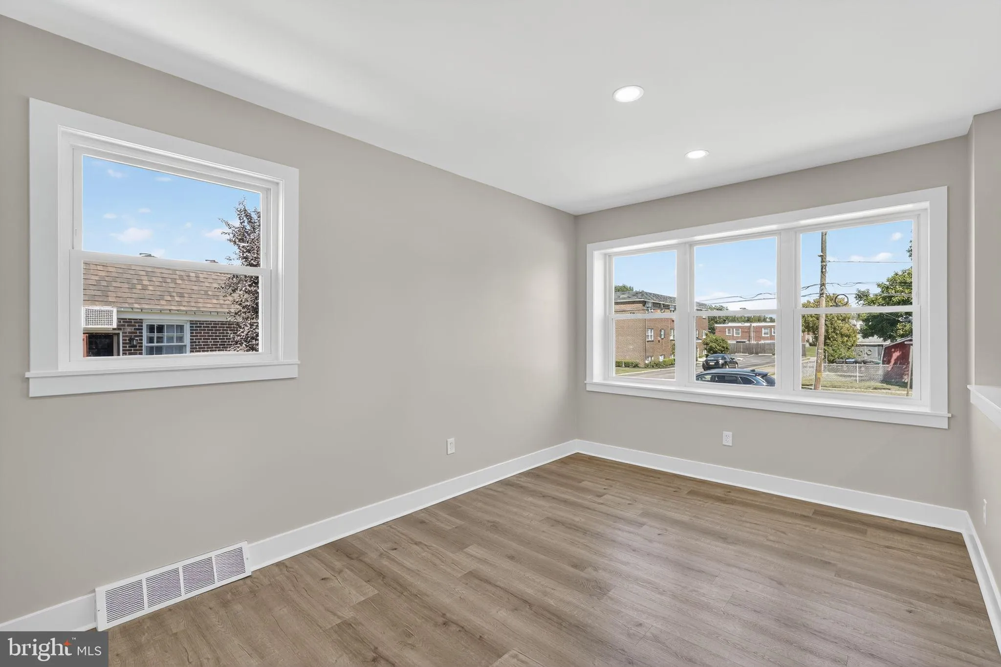 Norristown, Pennsylvania 19401, United States, 3 Bedrooms Bedrooms, ,2 BathroomsBathrooms,Residential,Active,206872