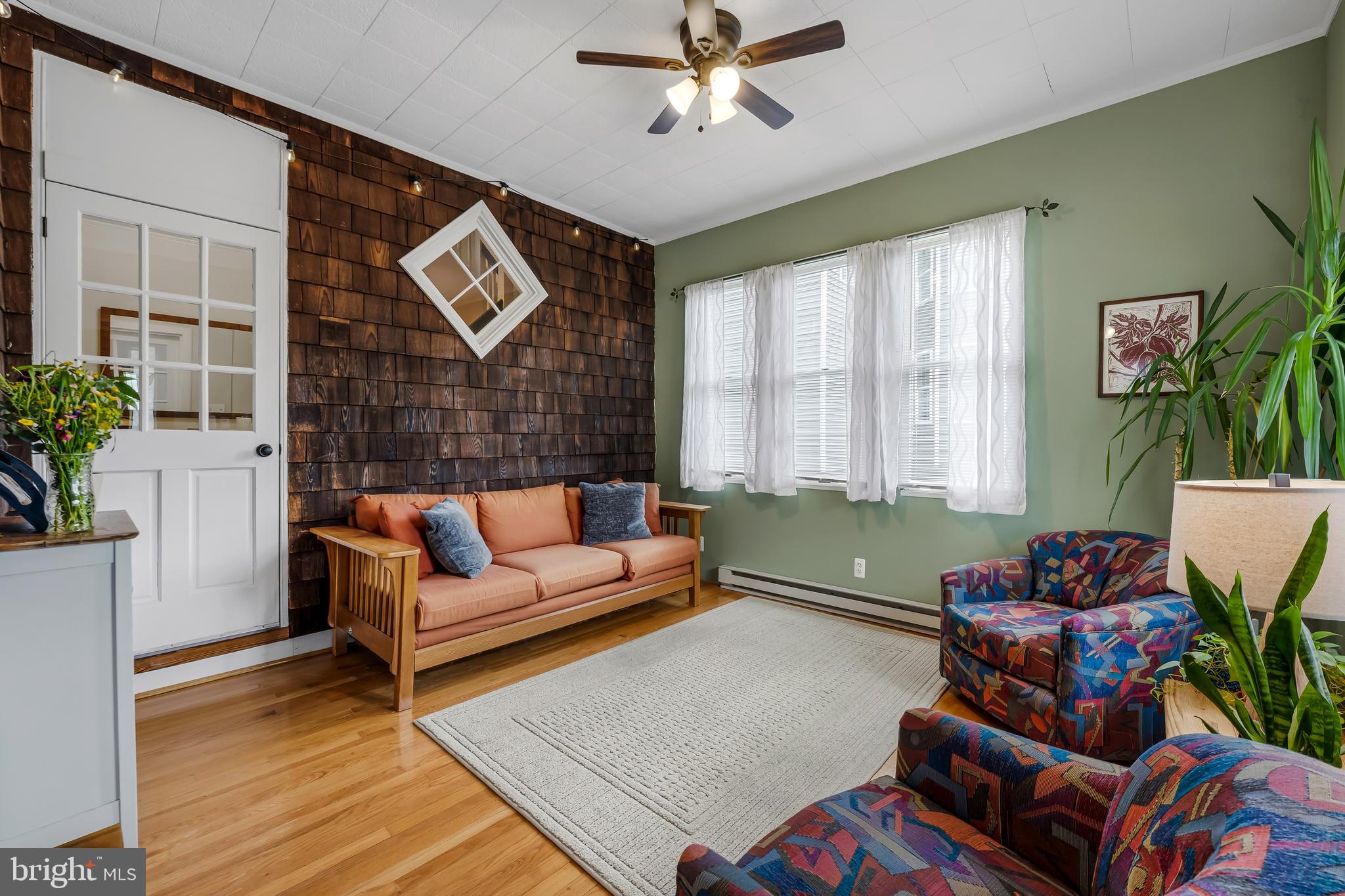 LAURAVILLE HISTORIC DISTRICT - Residential