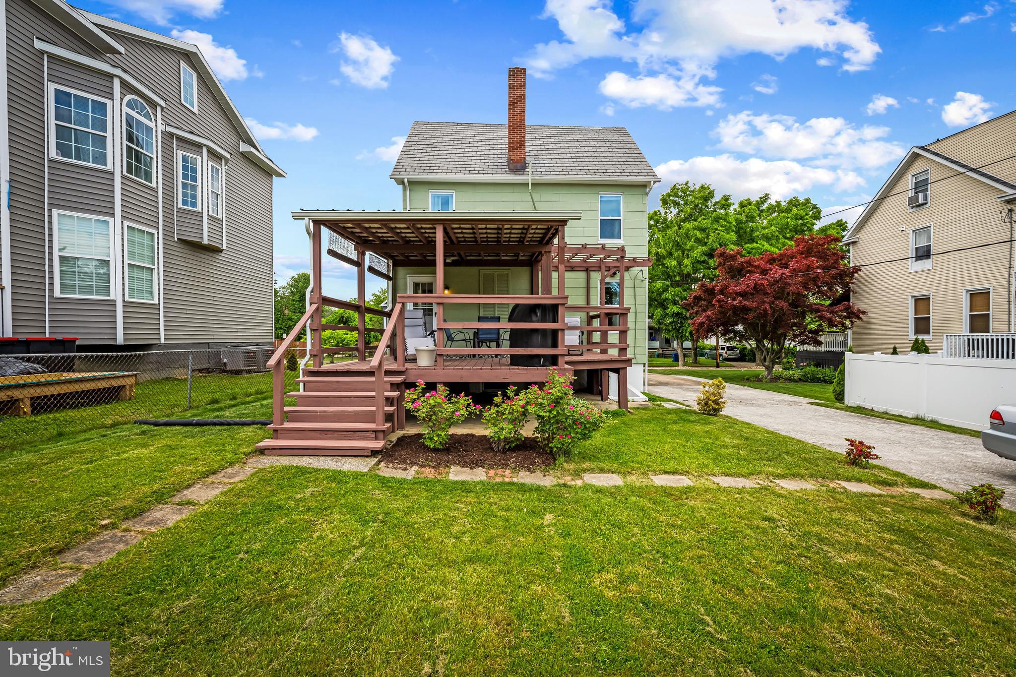 LAURAVILLE HISTORIC DISTRICT - Residential