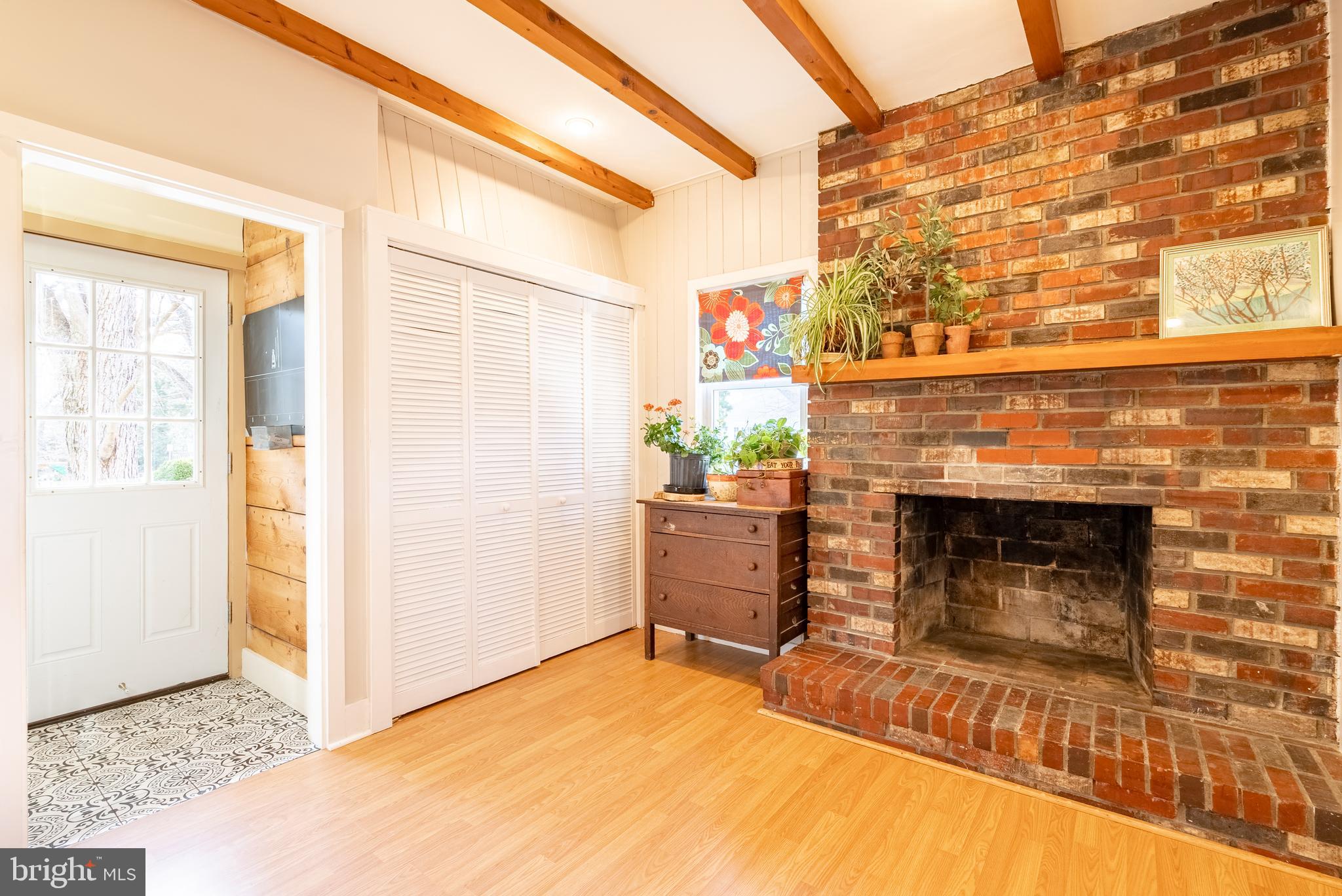 CALVERT HILLS - Residential